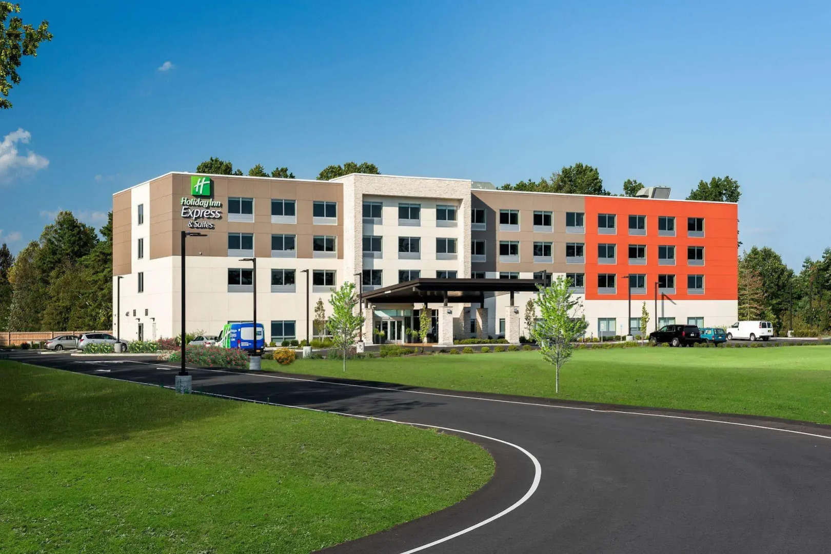 Holiday Inn Express Queensbury - Lake George Area by IHG