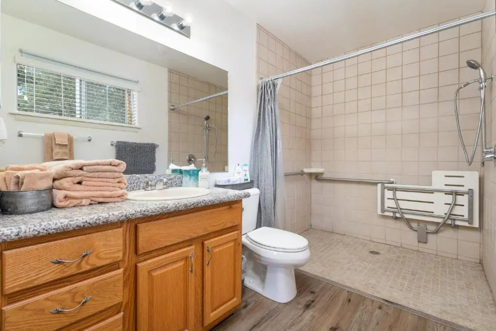 Cozy Family House + Full Game Room