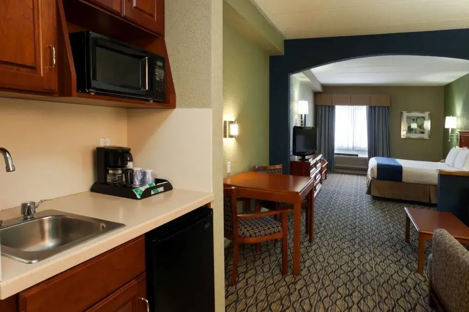 Holiday Inn Express Hotel & Suites PORT CLINTON-CATAWBA ISLAND