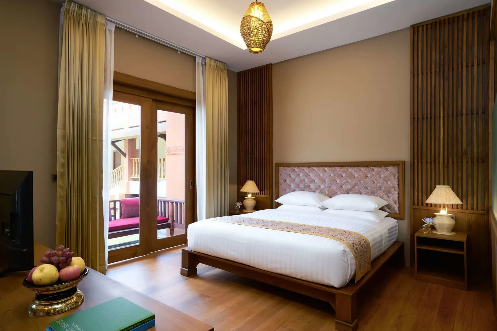 Royal Palace Hotel