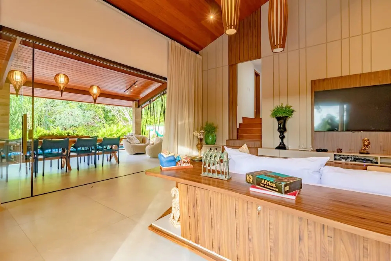 PF28 - Excelente Casa 4 Suítes