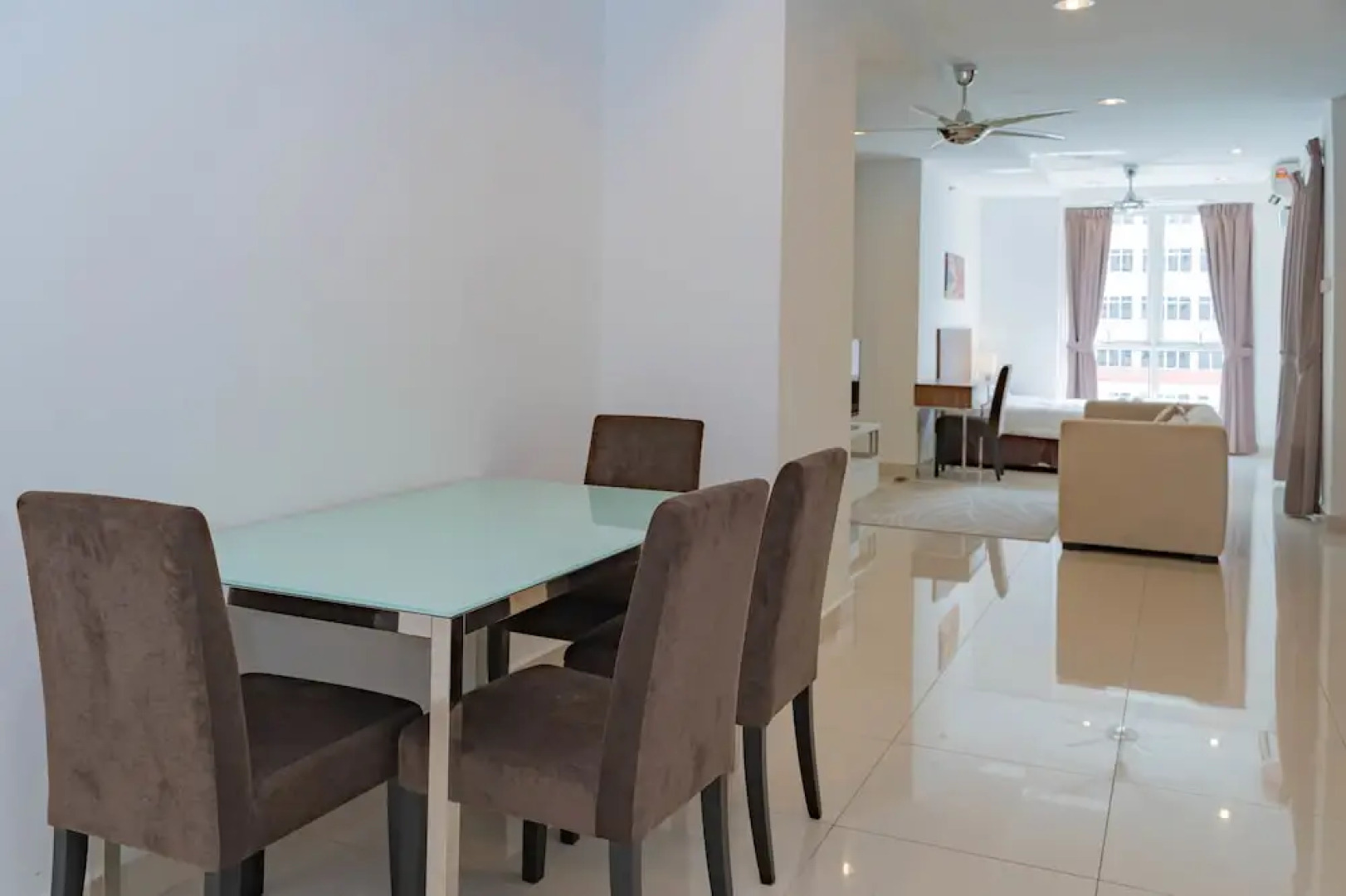 Mansion One Room Suite