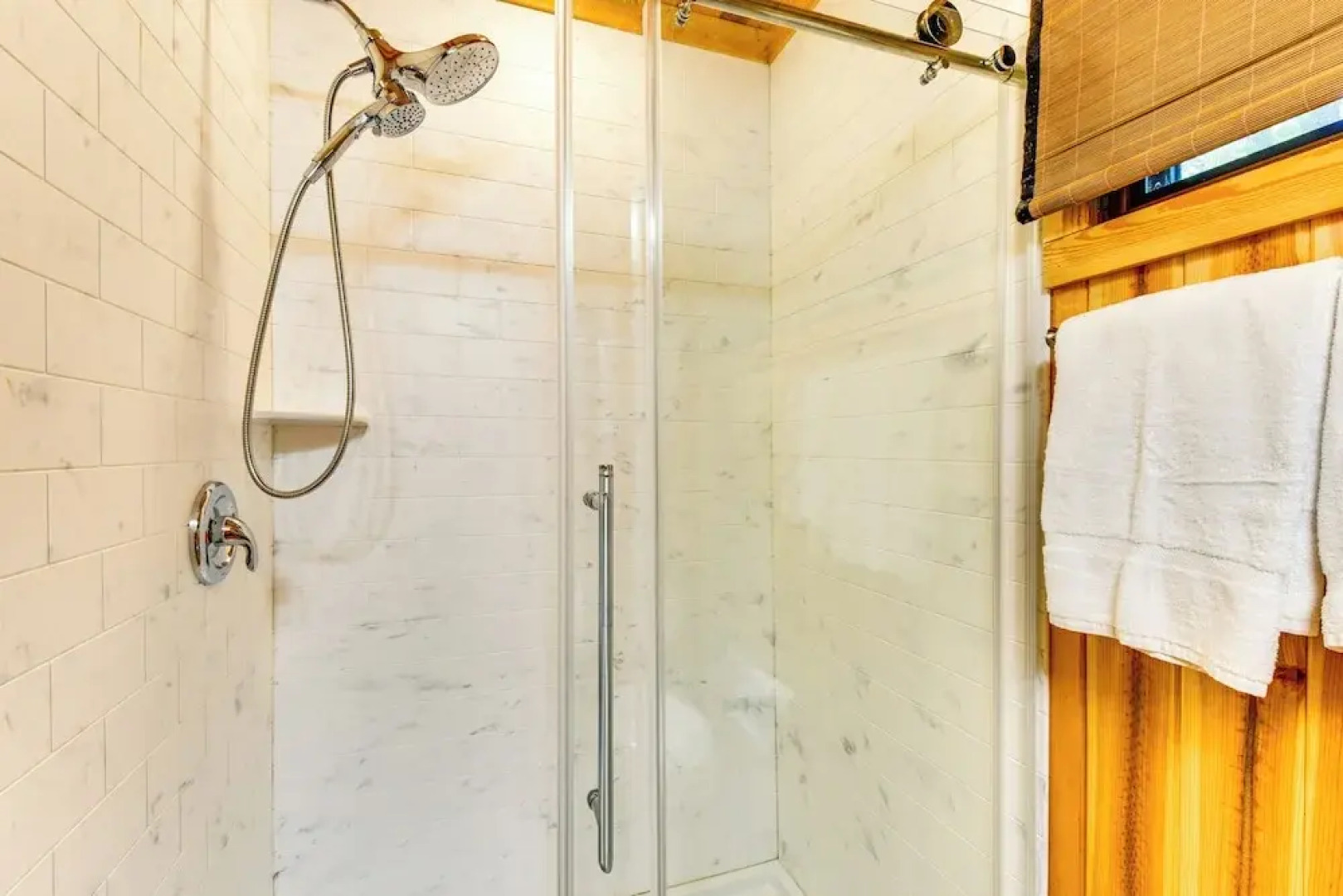 Tranquil Highlands Cottage With Fire Pit & Stream!