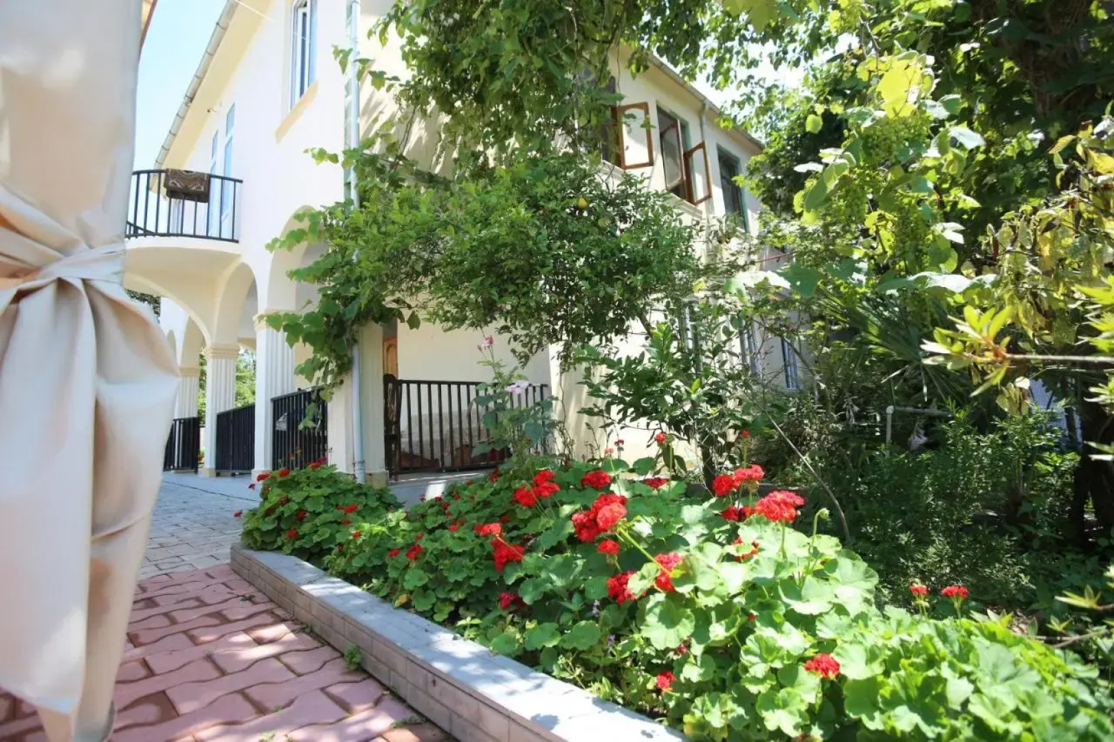 Talo's Guest House