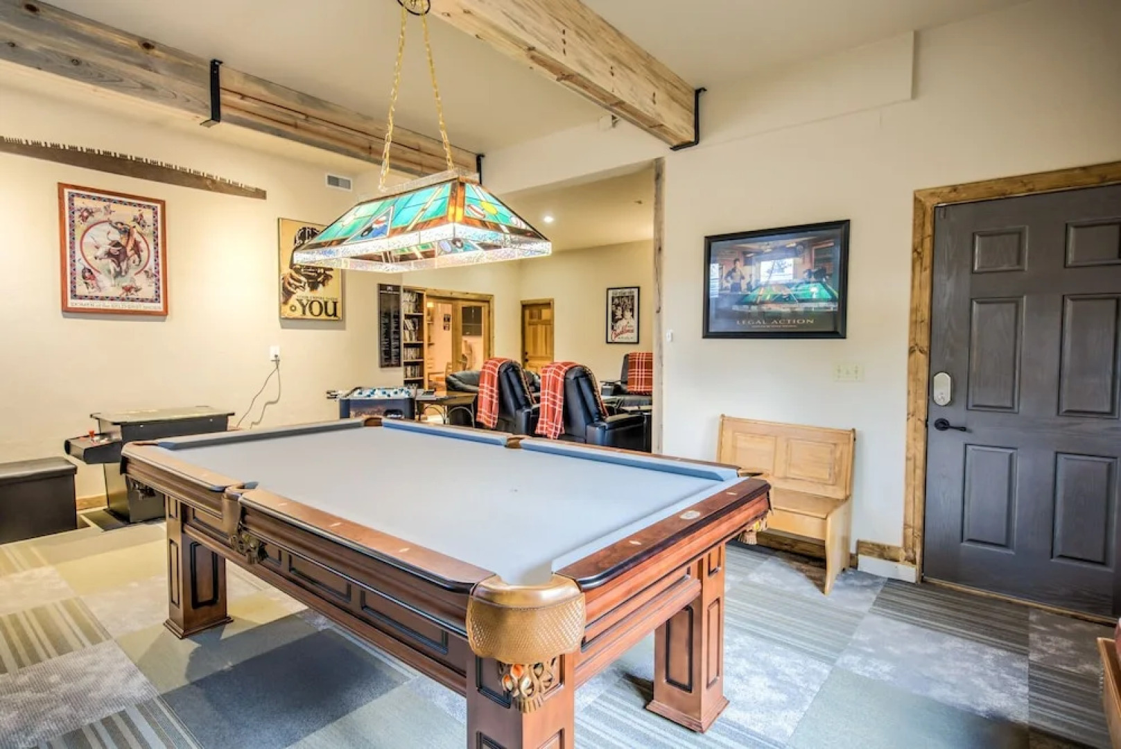 Mountain Getaway Cabinhot Tub & Pool Table4bd