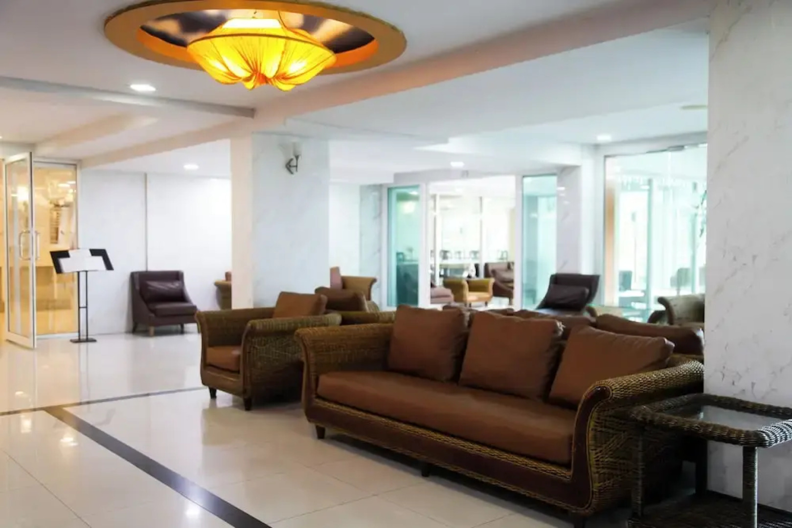 Convenient Grand Plus Hotel Suvarnabhumi
