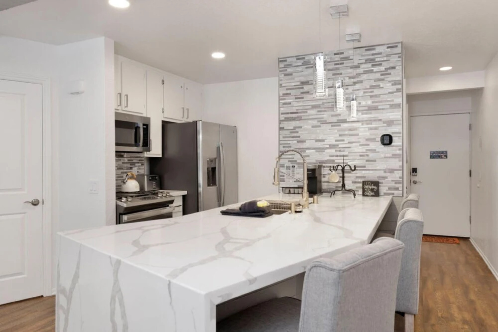 Blue Jay Getaway #2082 by Big Bear Vacations