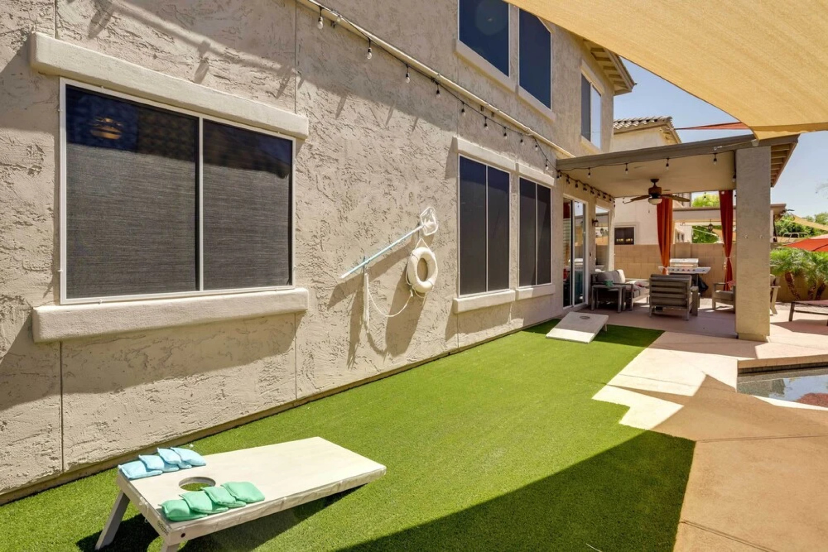 Pool, Fire Pit & Grill: Goodyear Home!