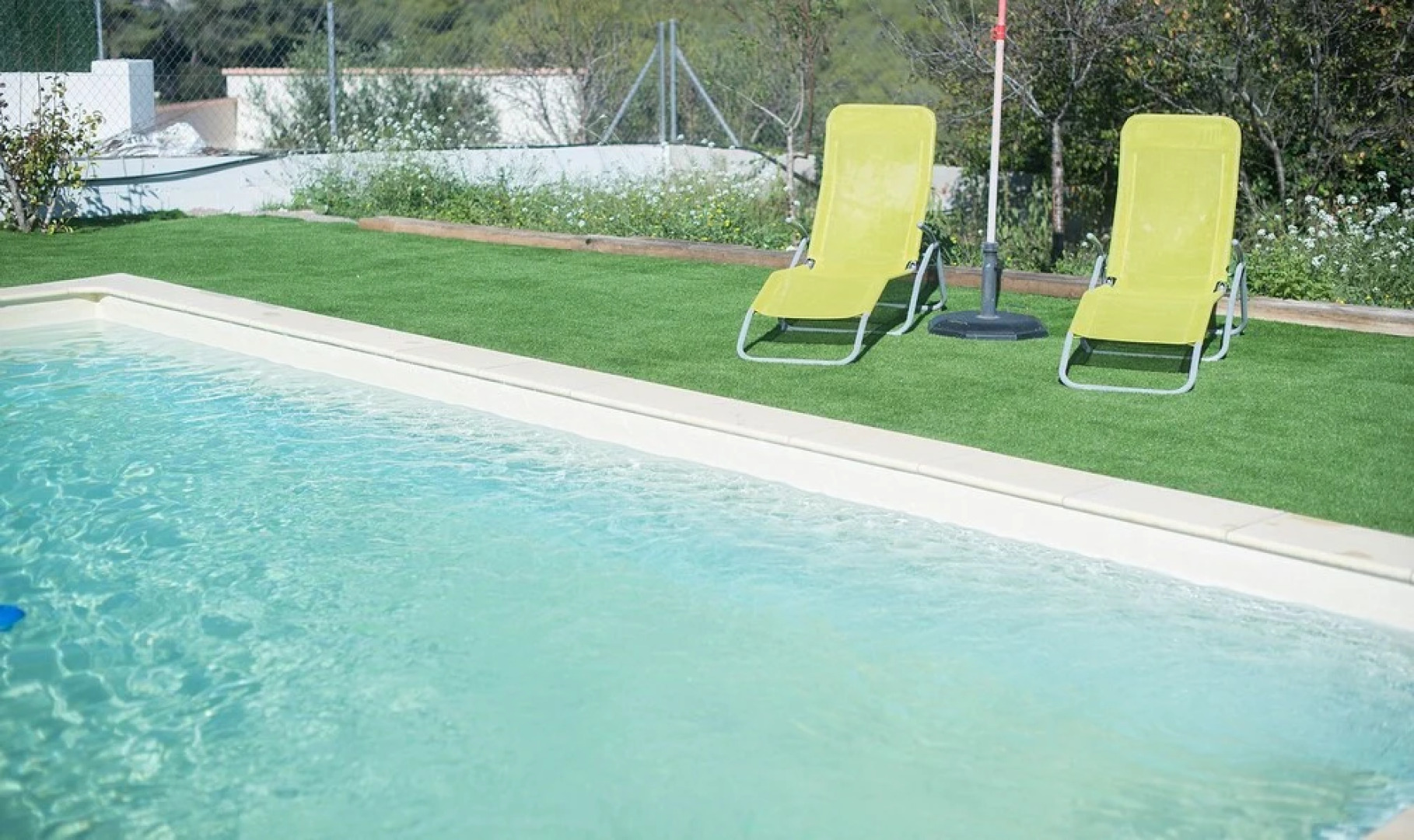 R75 Julius house with pool