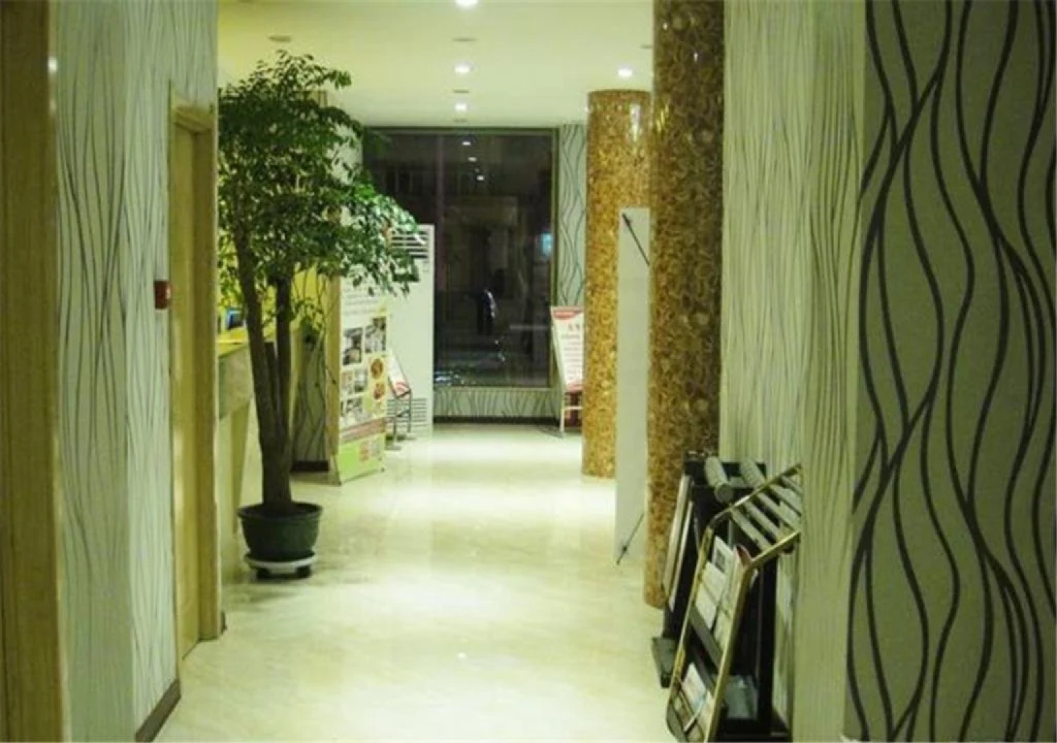 Dushi 118 Inns Zhangye East Bus Station Branch