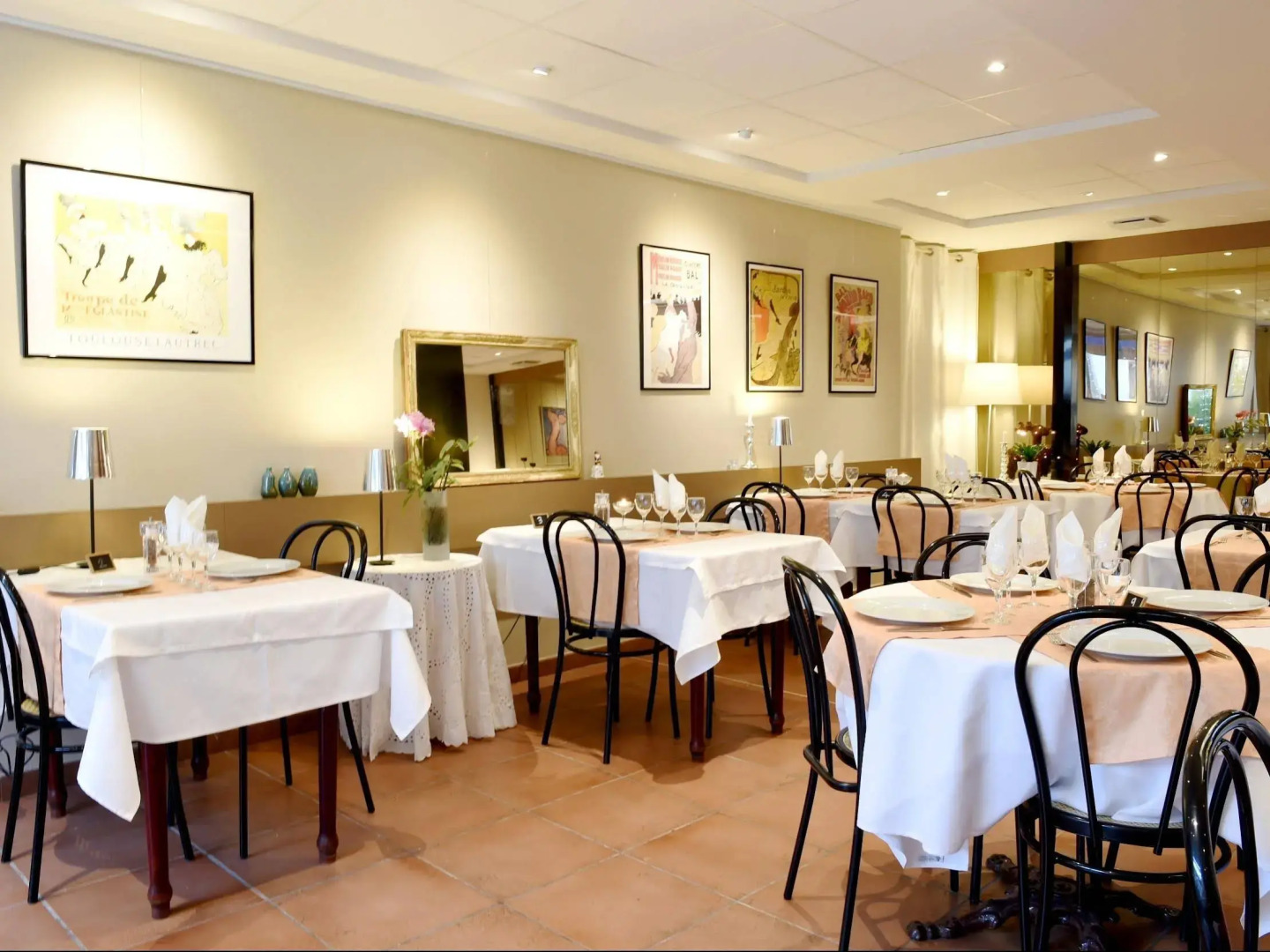 Logis Hotel Lauzeraie