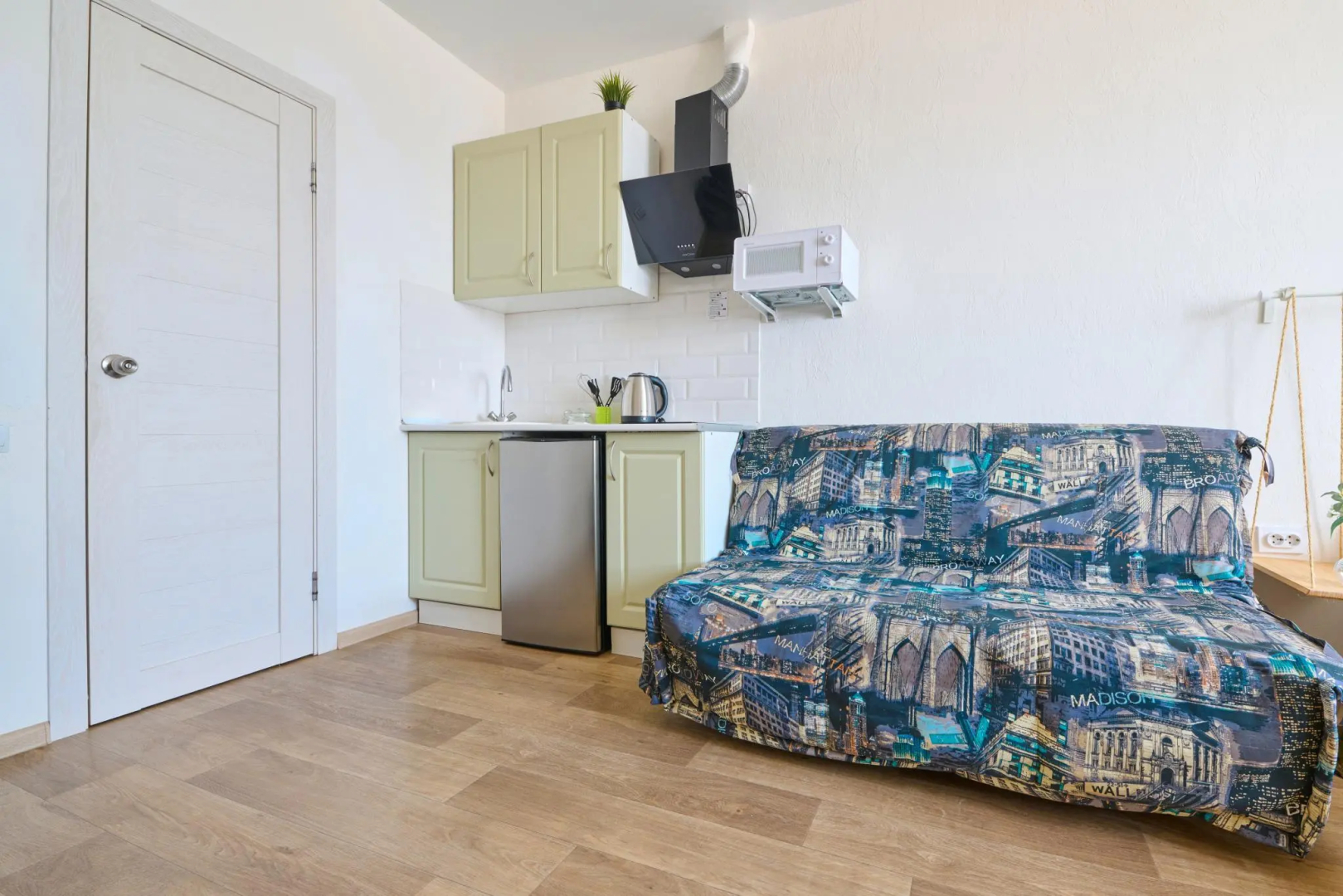 Apartment Maximum, Borisa Pupko St., 5k1