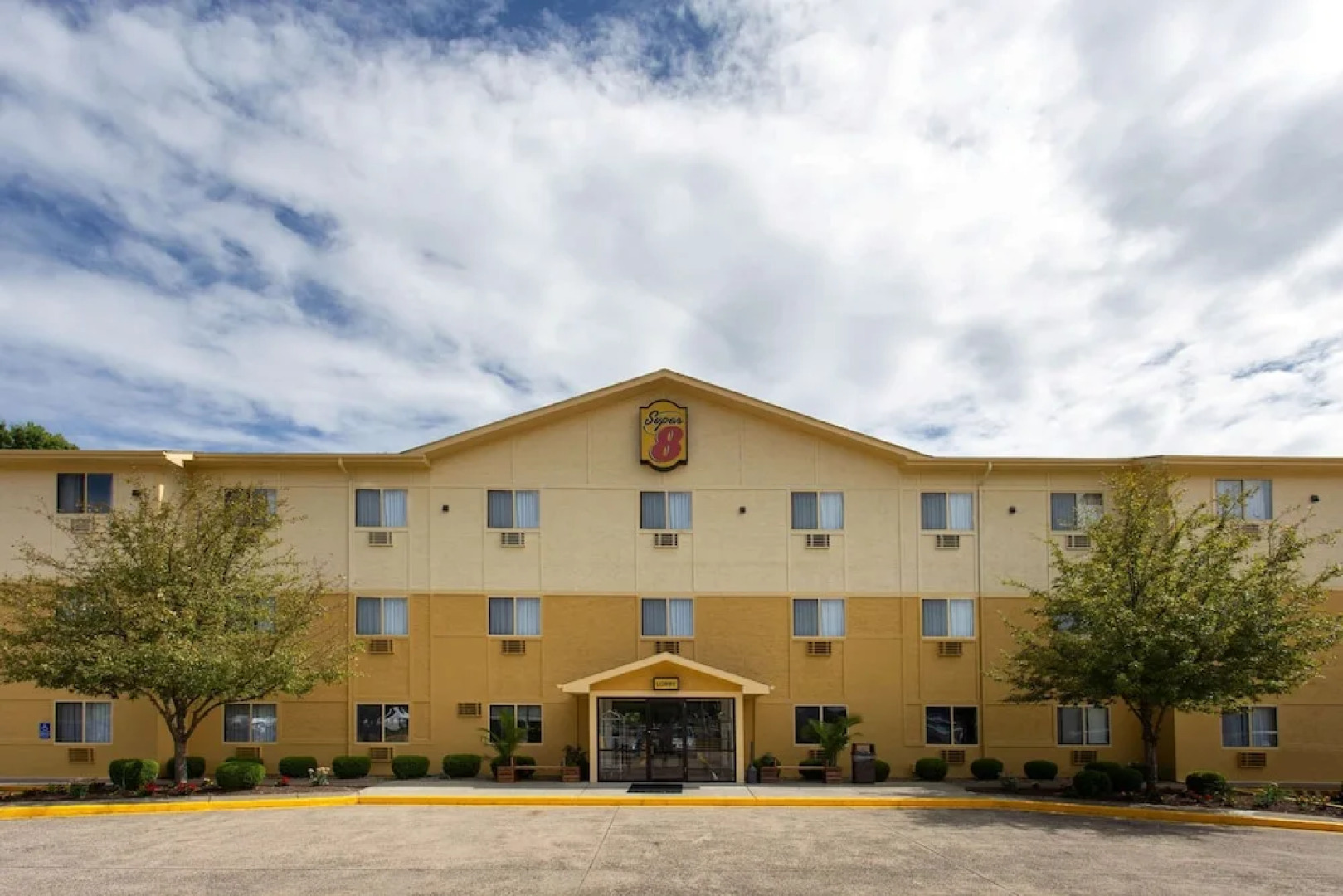 Super 8 Cromwell/Middletown