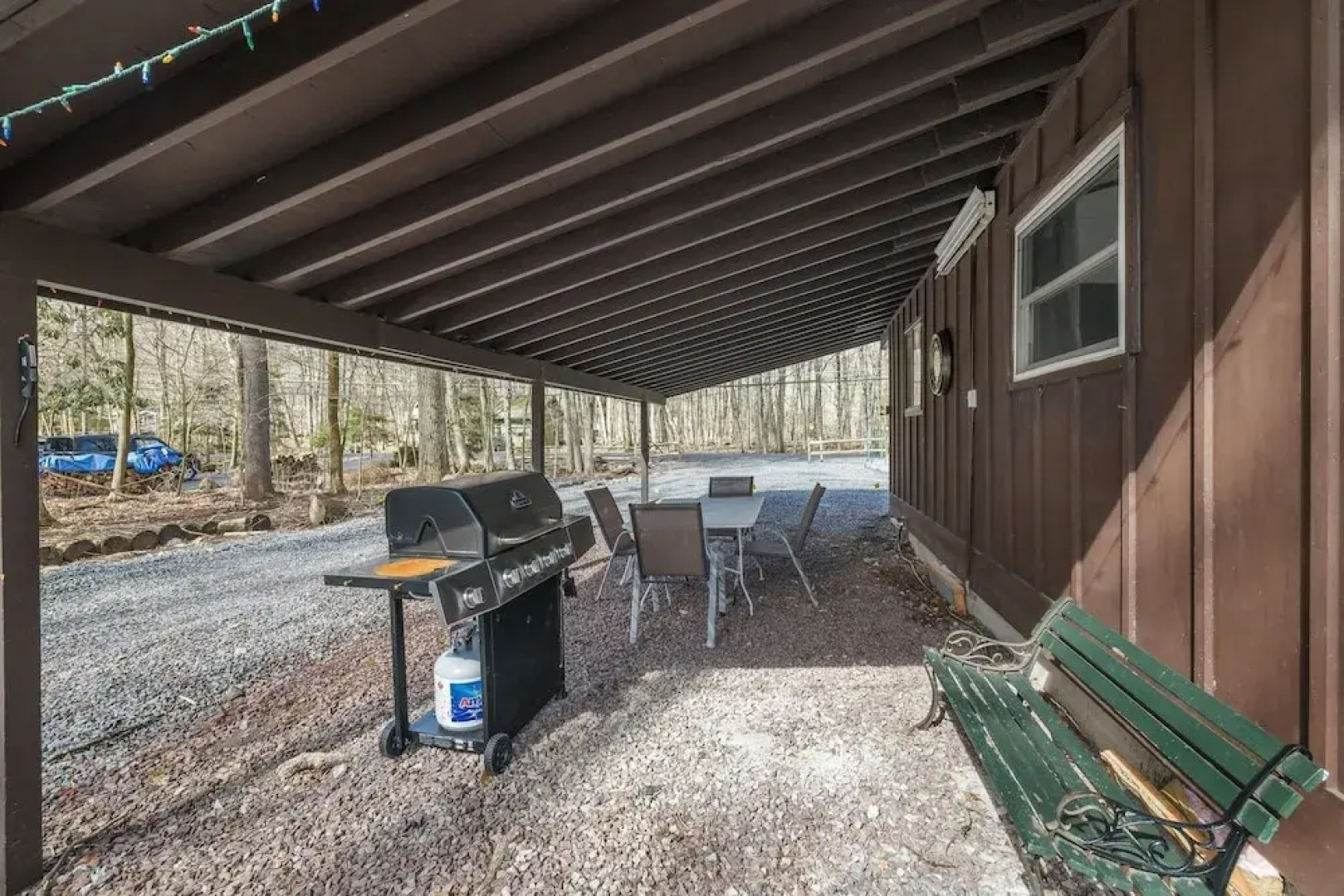 Nostalgic & Cozy Cabin: Steps To Pines Lake! Pet Friendly! 2 Bedroom Cabin by Redawning