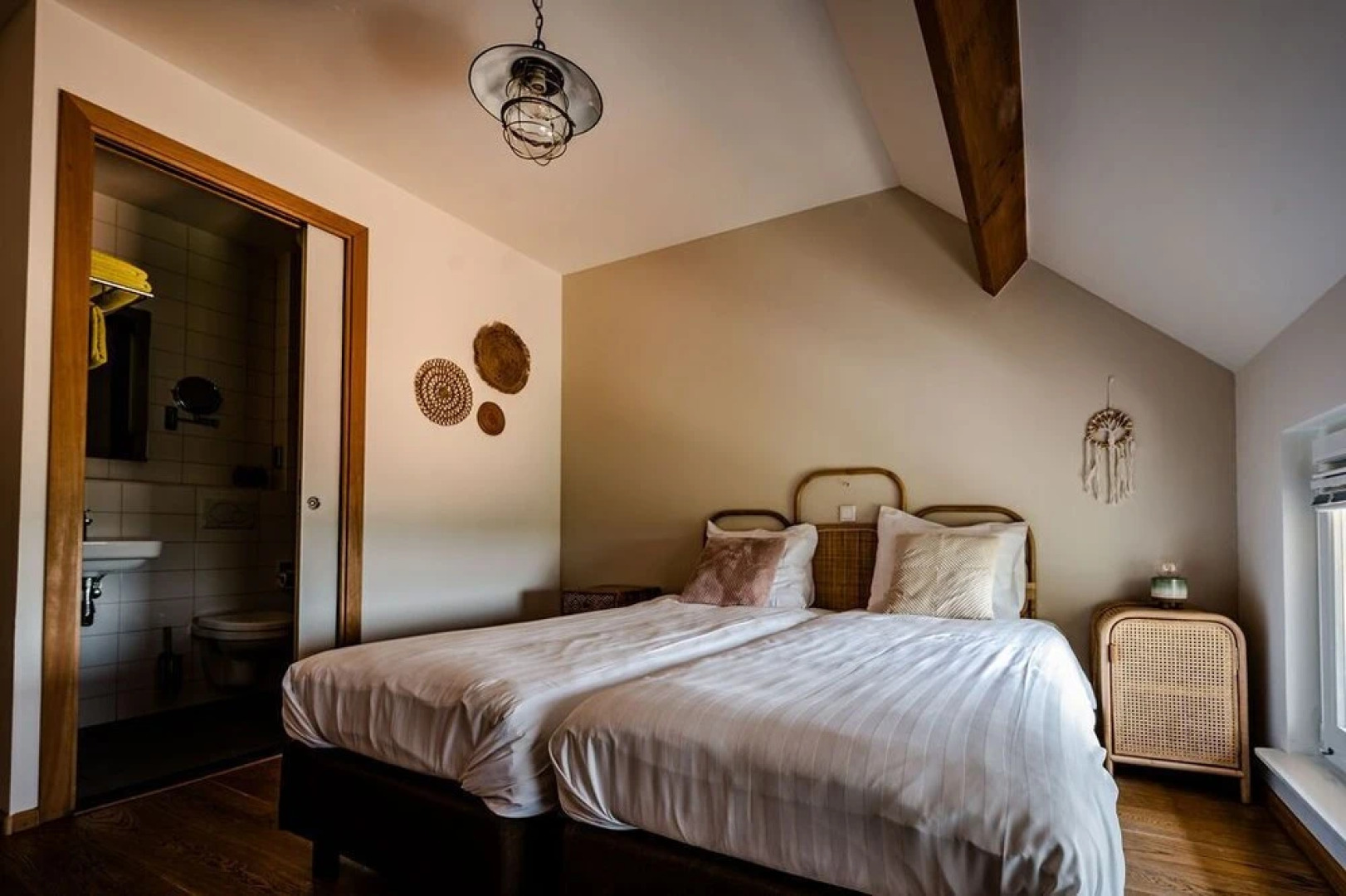 Tiny Parks Cast Away