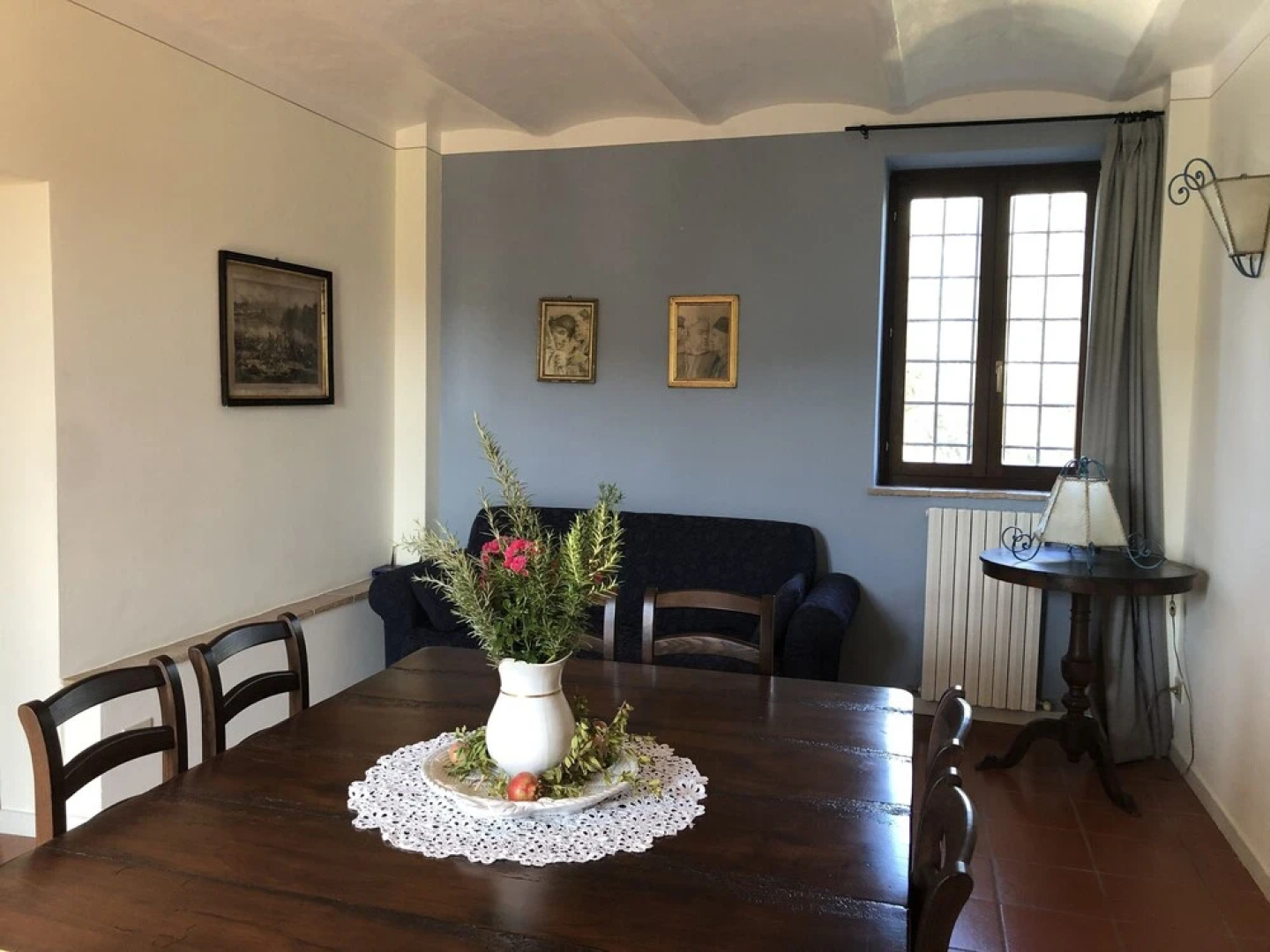 6 Bedrooms Umbrian farmhouse