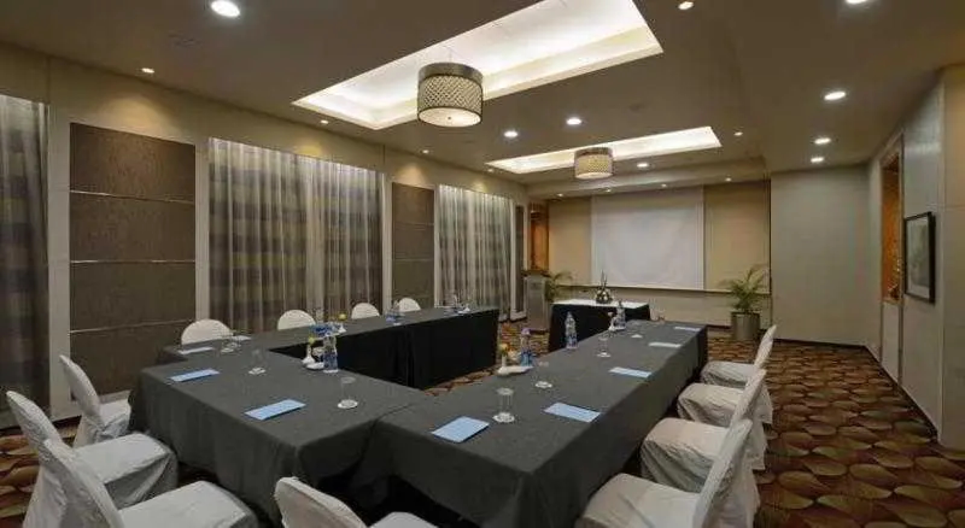 Sun-n-Sand Pune