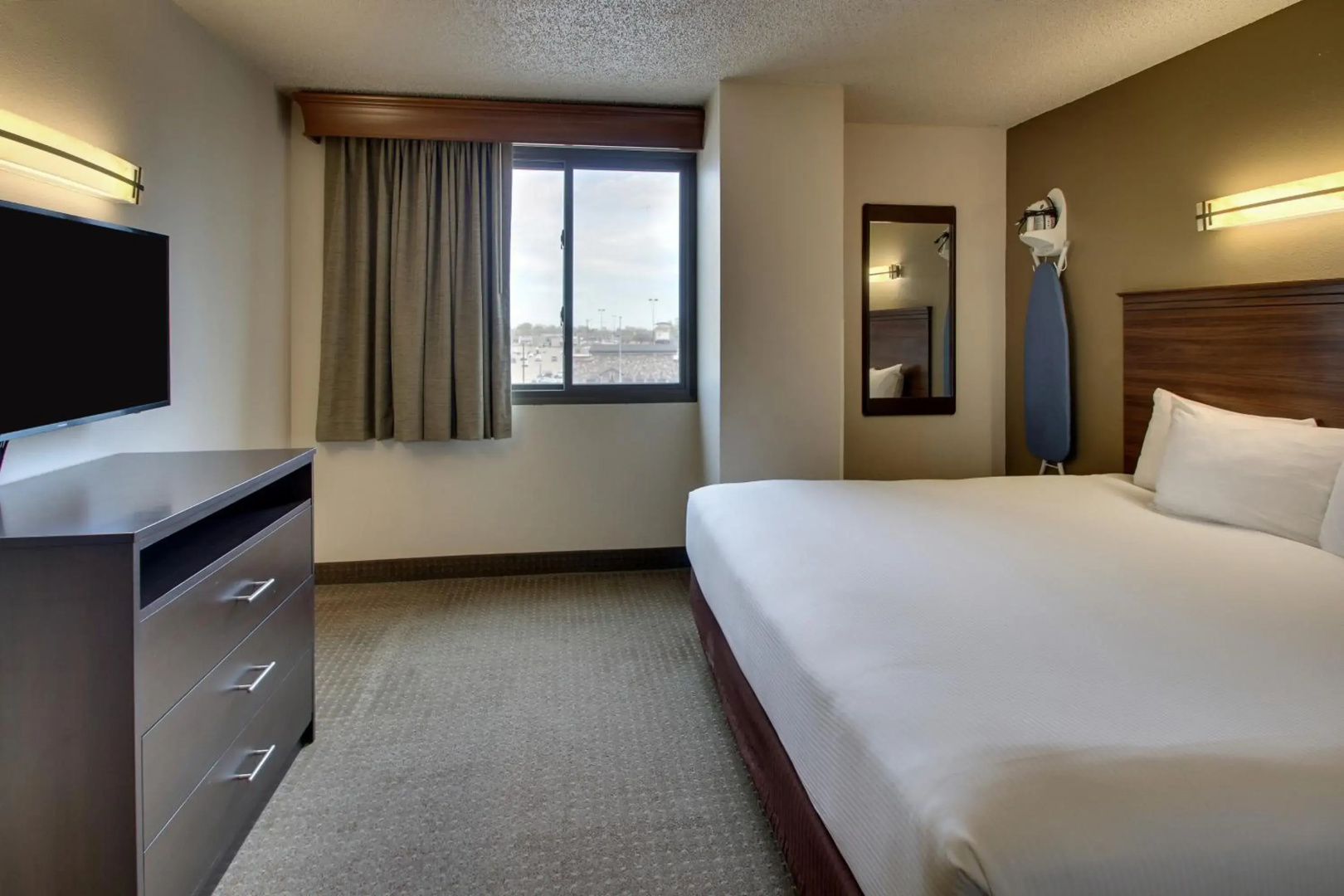 EverSpring Inn