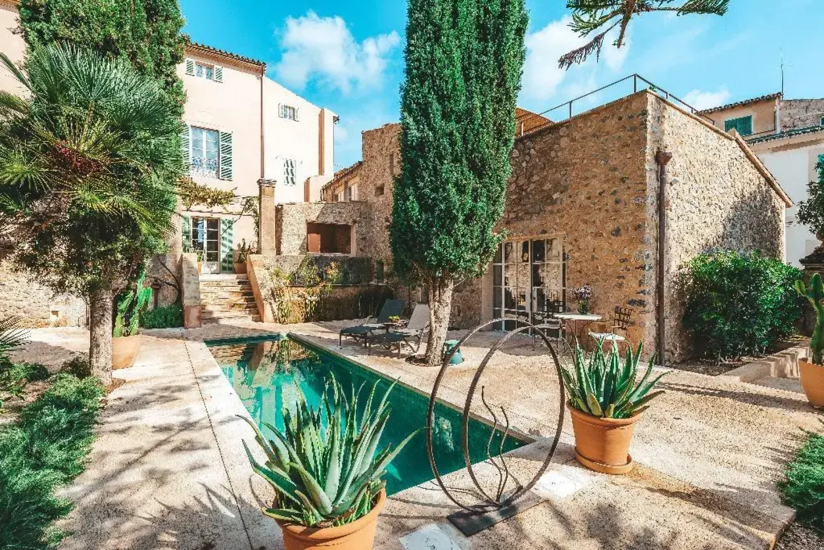 Yartan Boutique Hotel