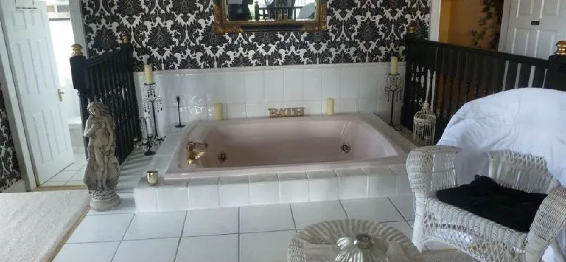 Shieldhill Castle Hotel