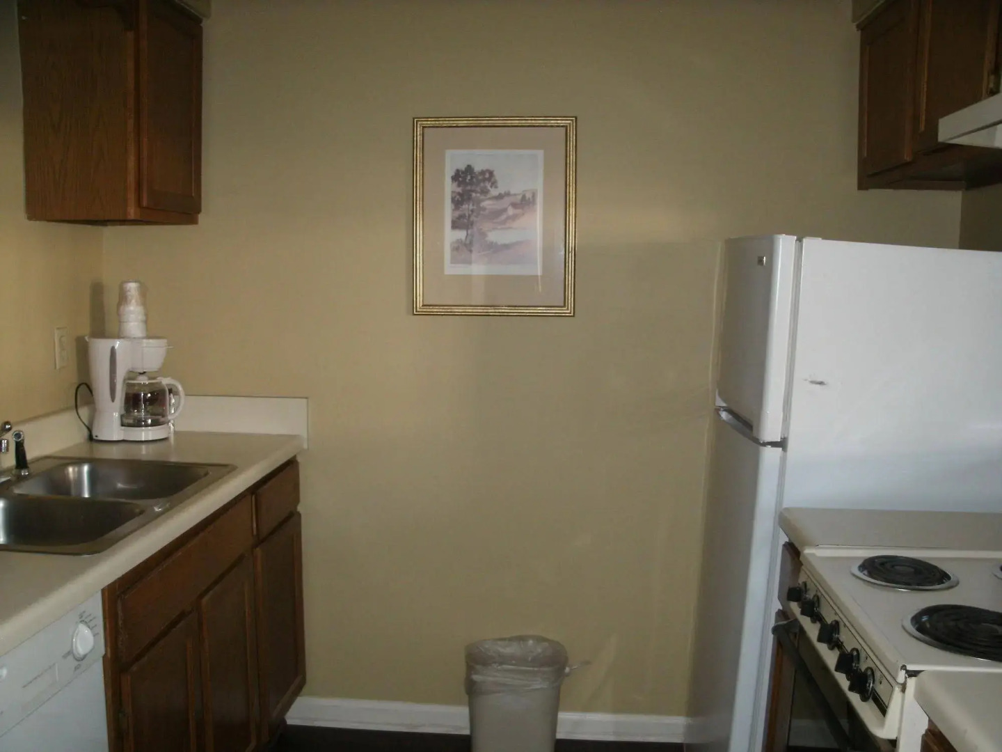 The Admiralty Suites & Inn Memphis Millington