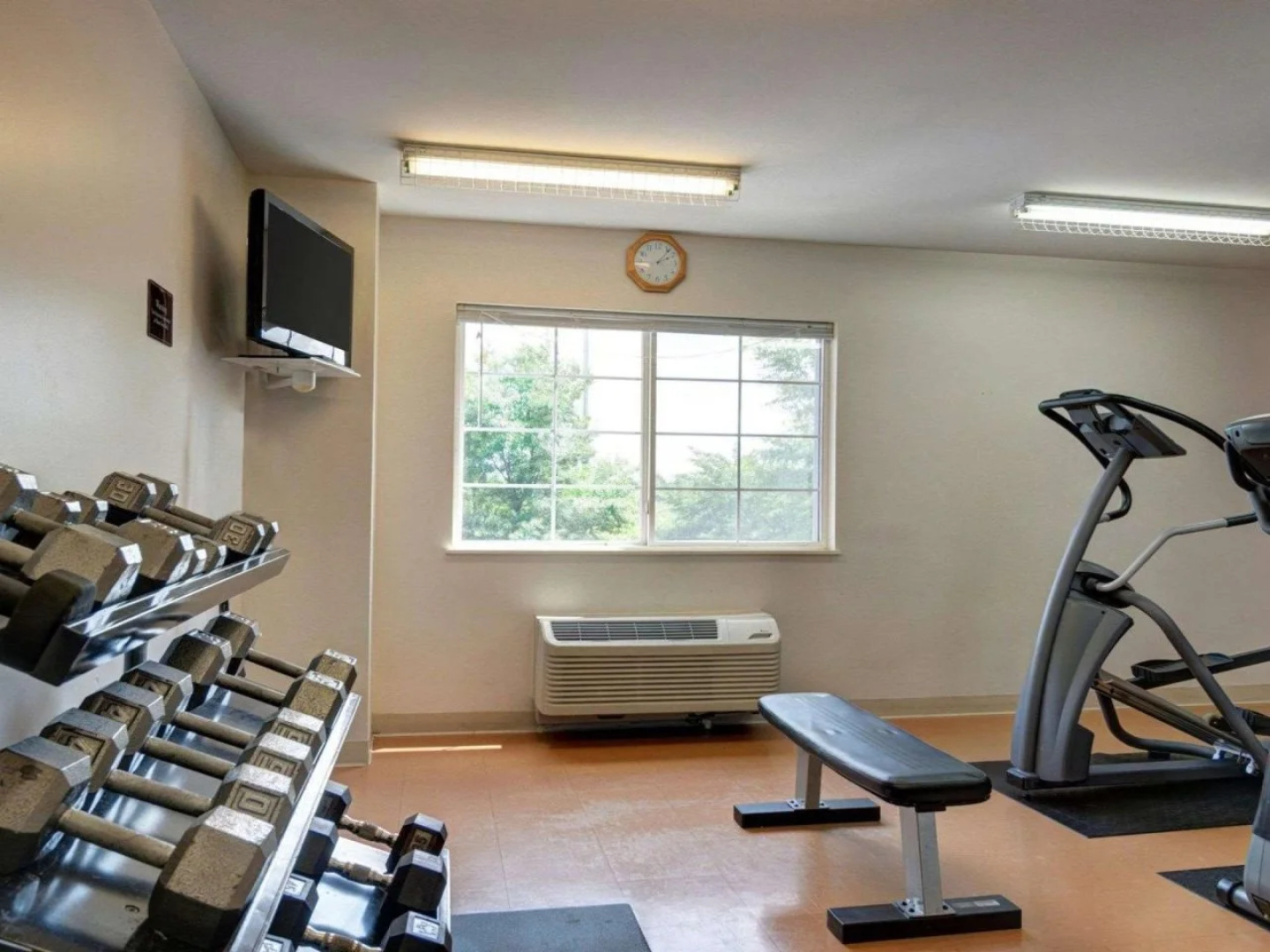Suburban Studios Sterling - Washington Dulles