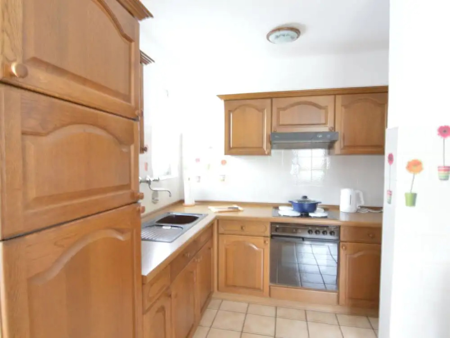 Comfortable Home With Large Sunny Garden In Beautiful Surroundings