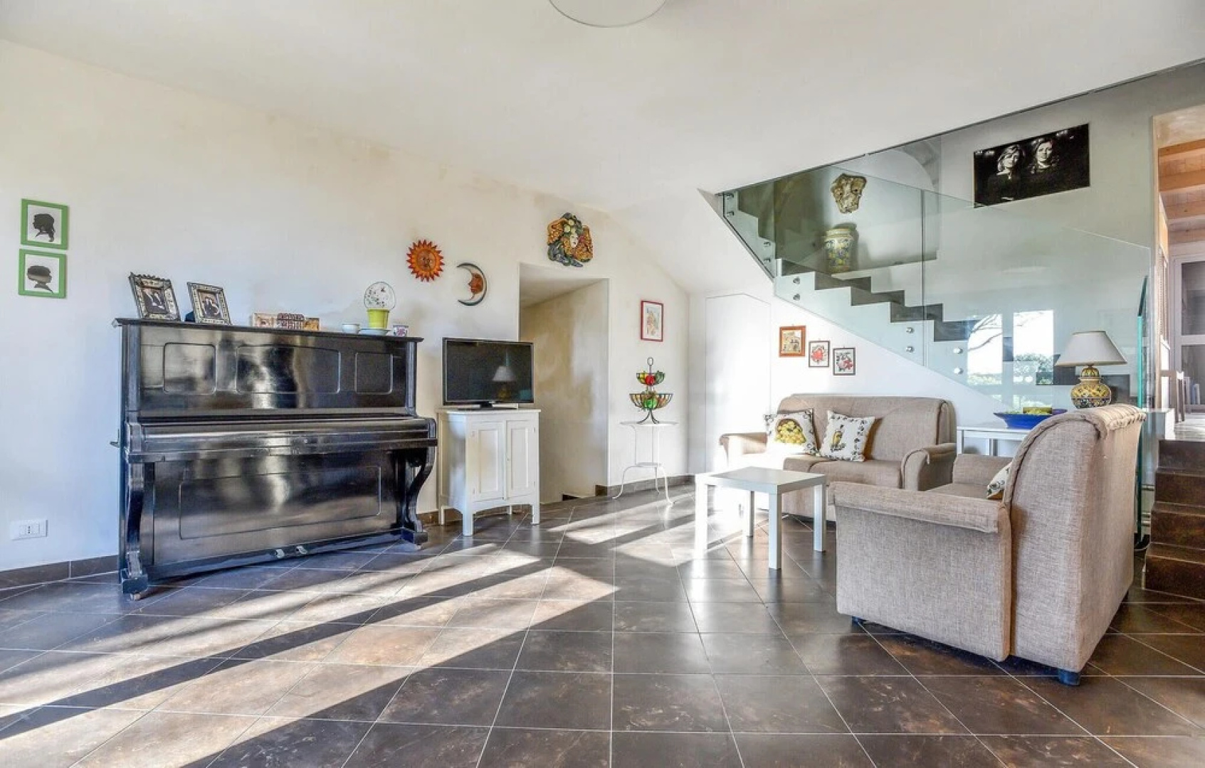 Amazing Home in Ragusa With Wifi, 4 Bedrooms and Outdoor Swimming Pool