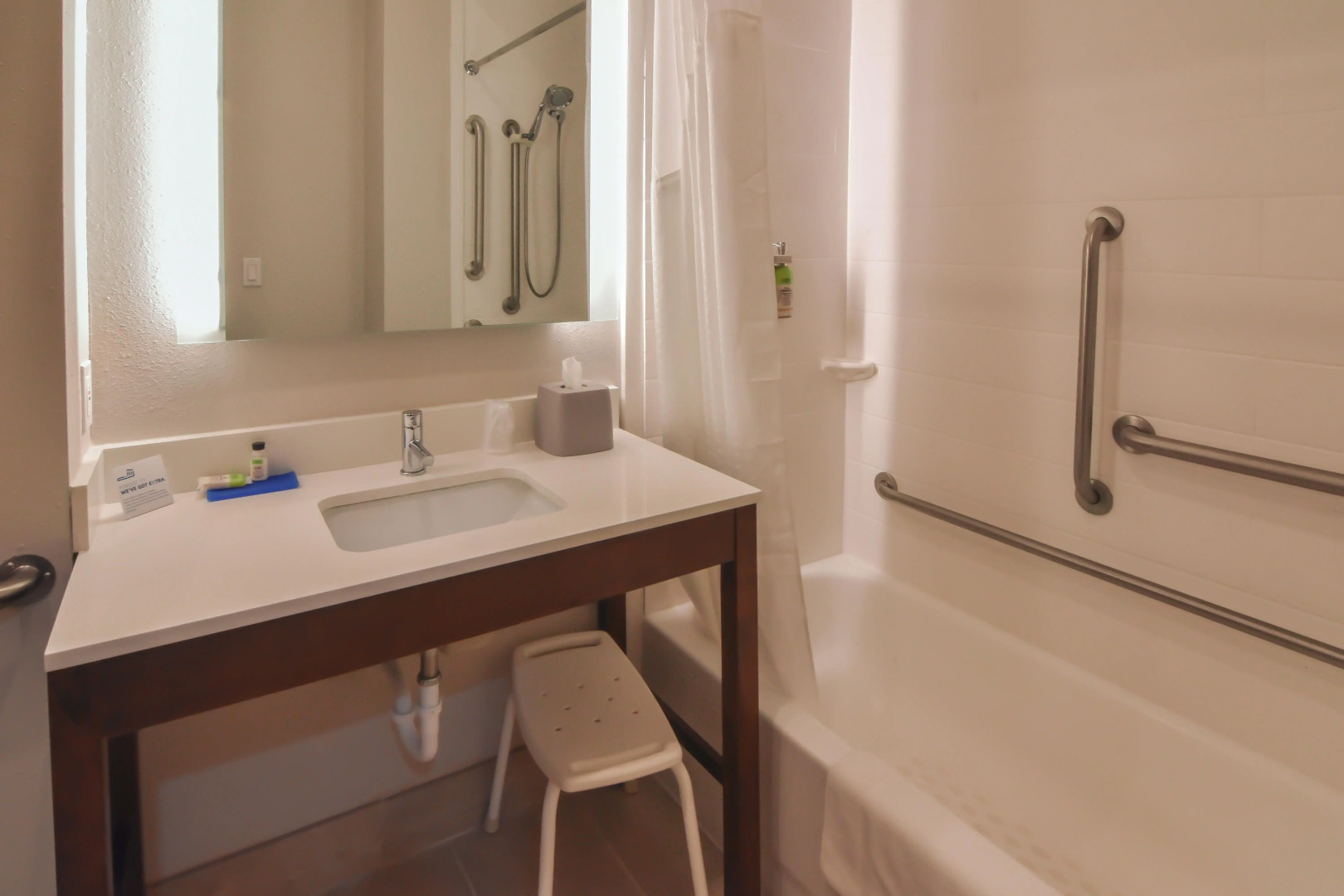 Holiday Inn Express & Suites Indianapolis Northwest by IHG