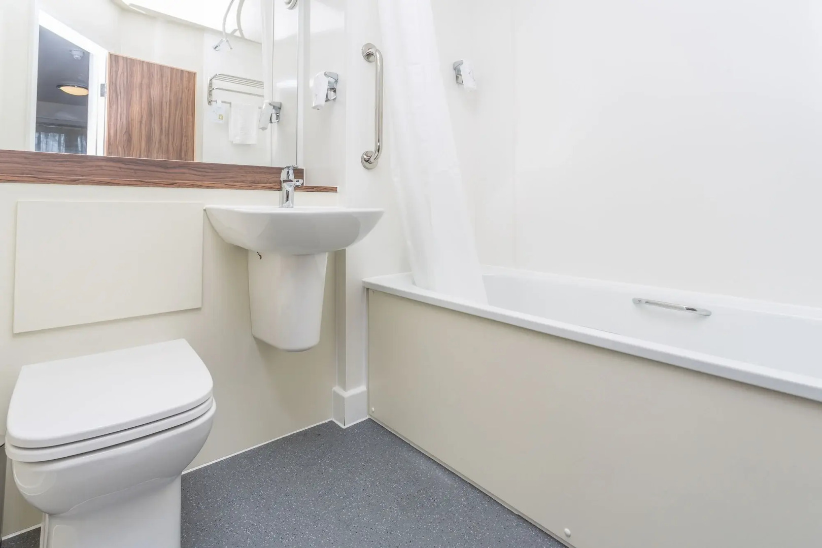 Starling Cloud, Aberystwyth by Marston’s Inns