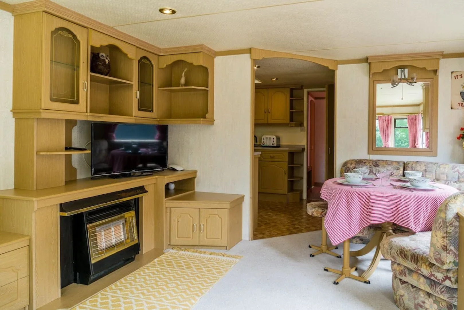 Tadpole Retreat:sleeps 4, Kitchen, Bathroom&lounge