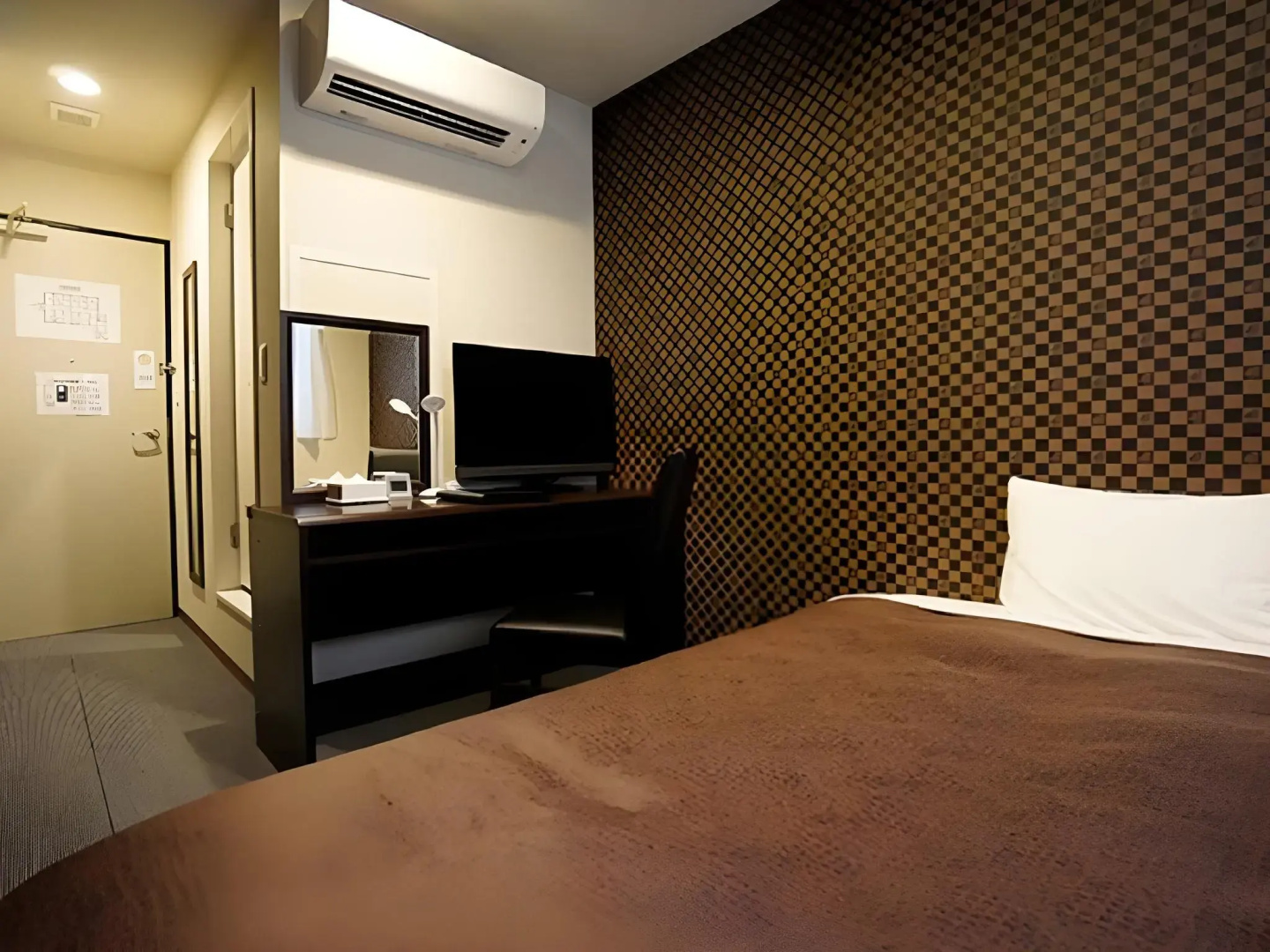 HOTEL LiVEMAX Himeji Ekimae