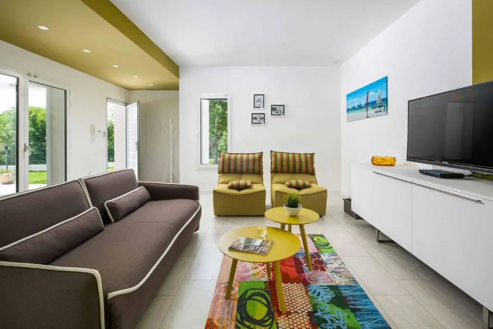 Villa White Pebble II