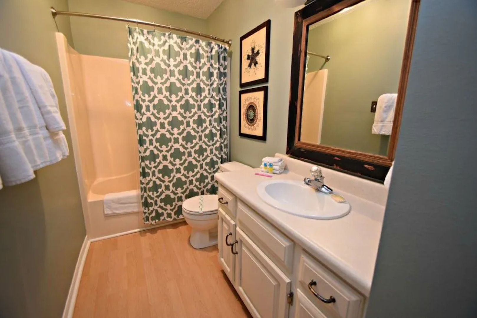 Pelican's Rest Beach House by RedAwning