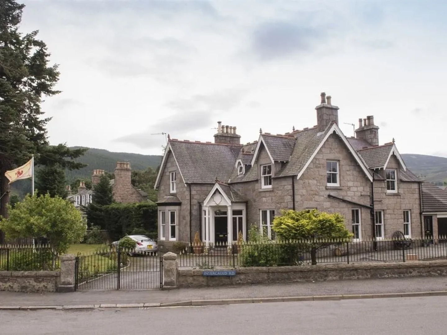 Morven Lodge