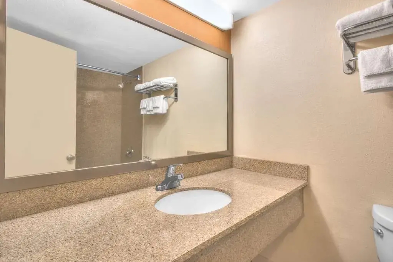 Days Inn New Cumberland/Harrisburg South