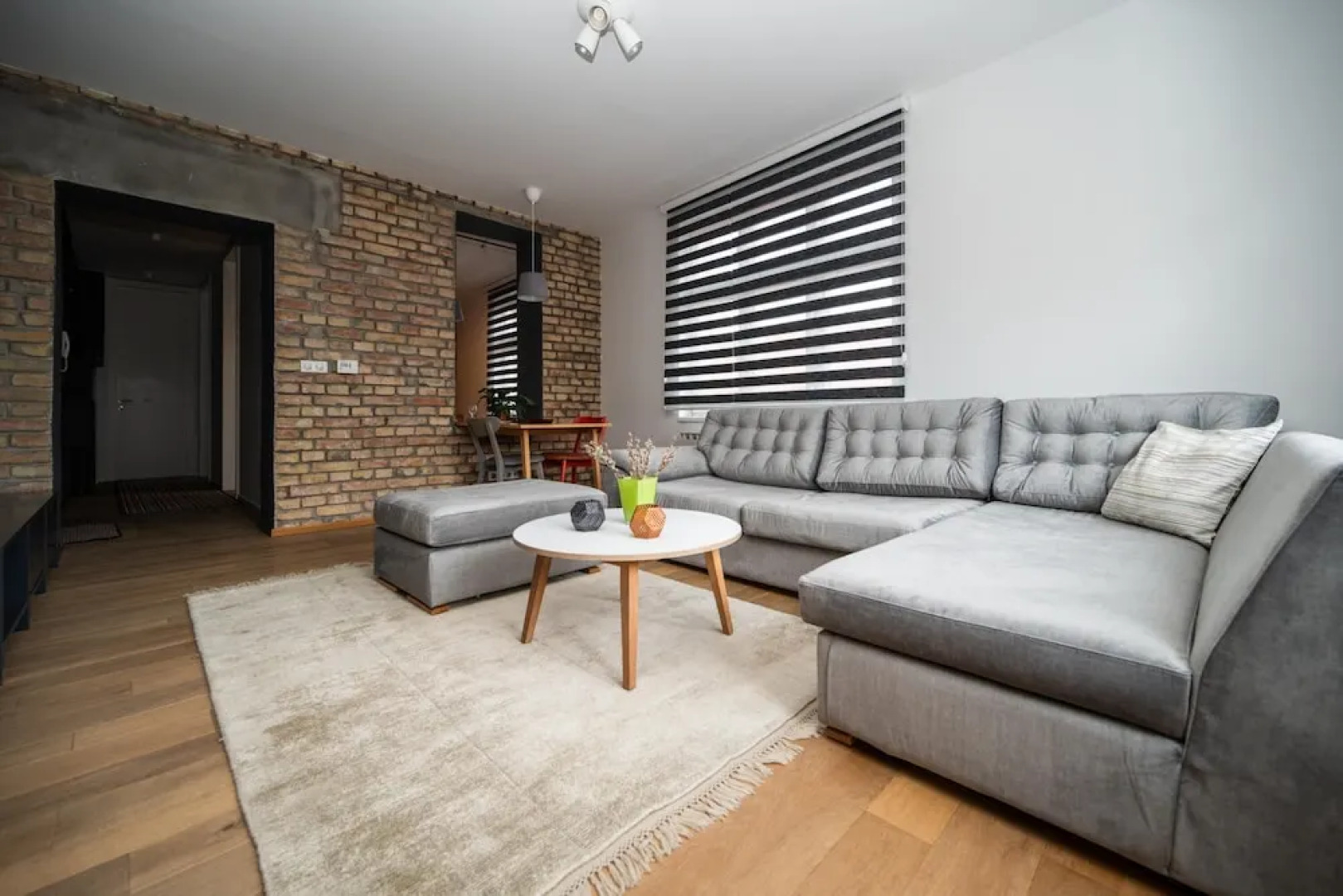 Design 1bdr Apartment With City View