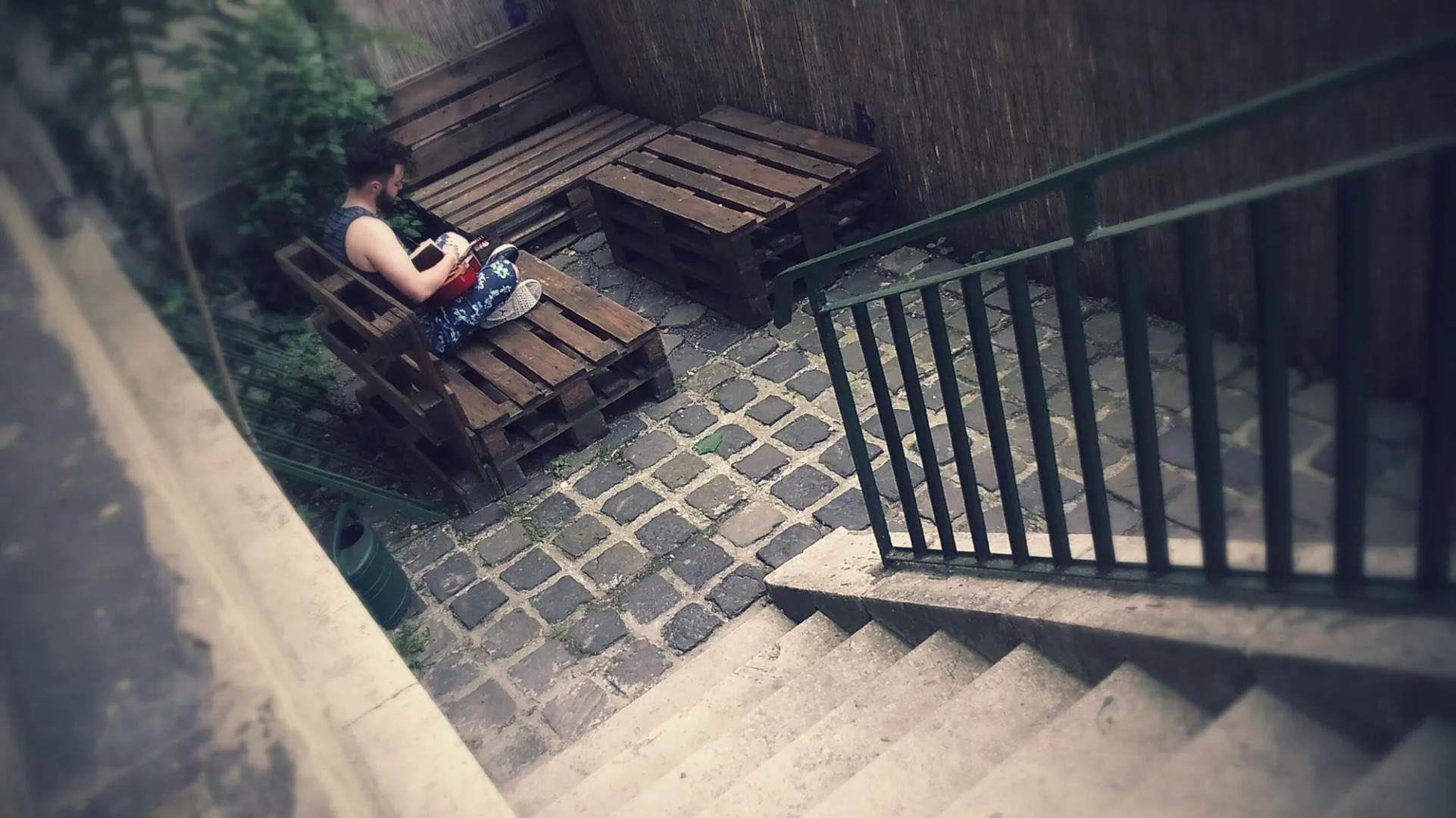 Baroque Hostel & Coworking