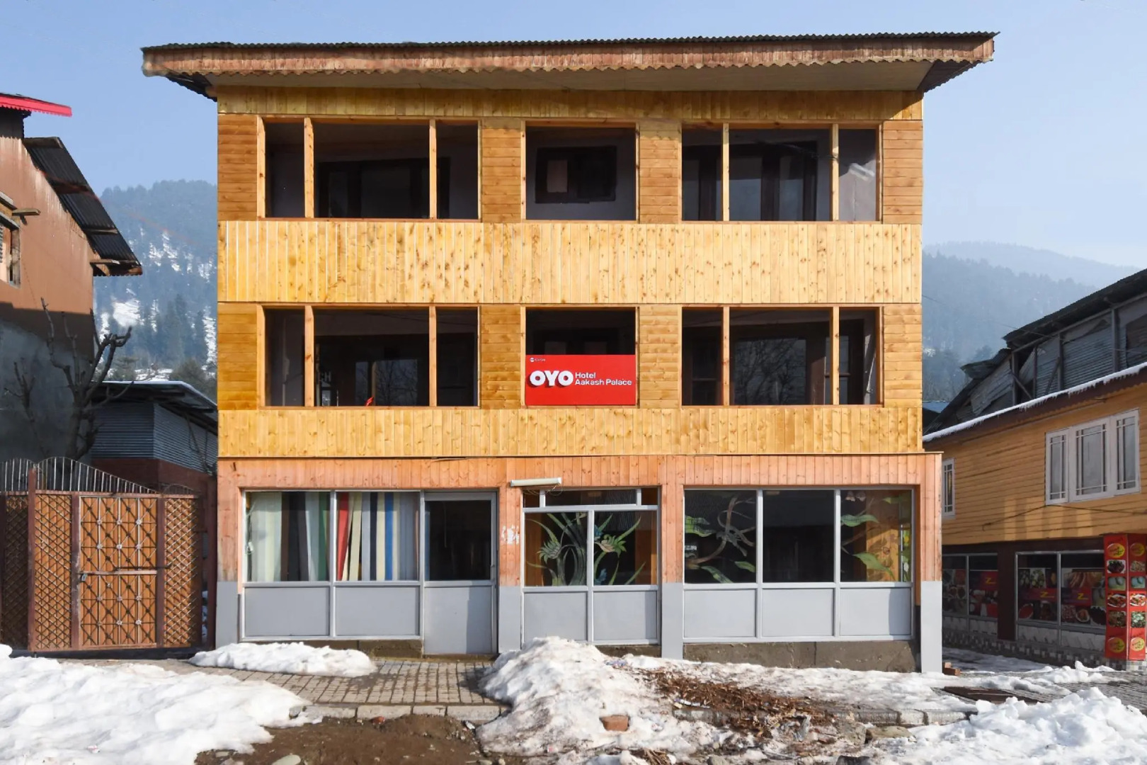 OYO 63738 Hotel Akash Palace
