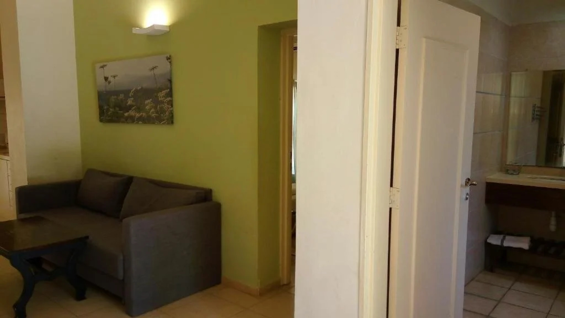 Kibbutz Tiratzvi - Country Lodging