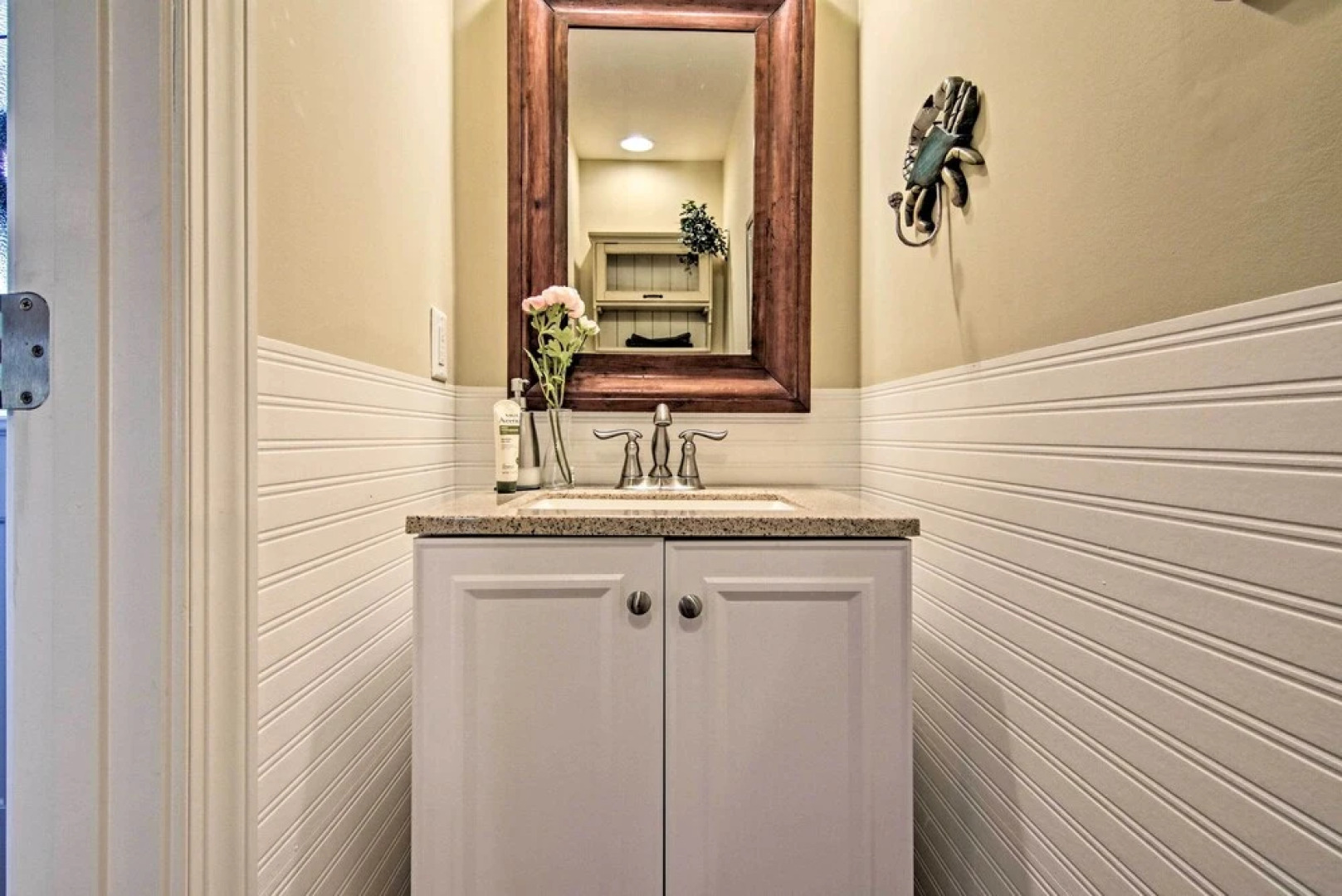 Resort Amenities & Screened Porch: Ocean View Home