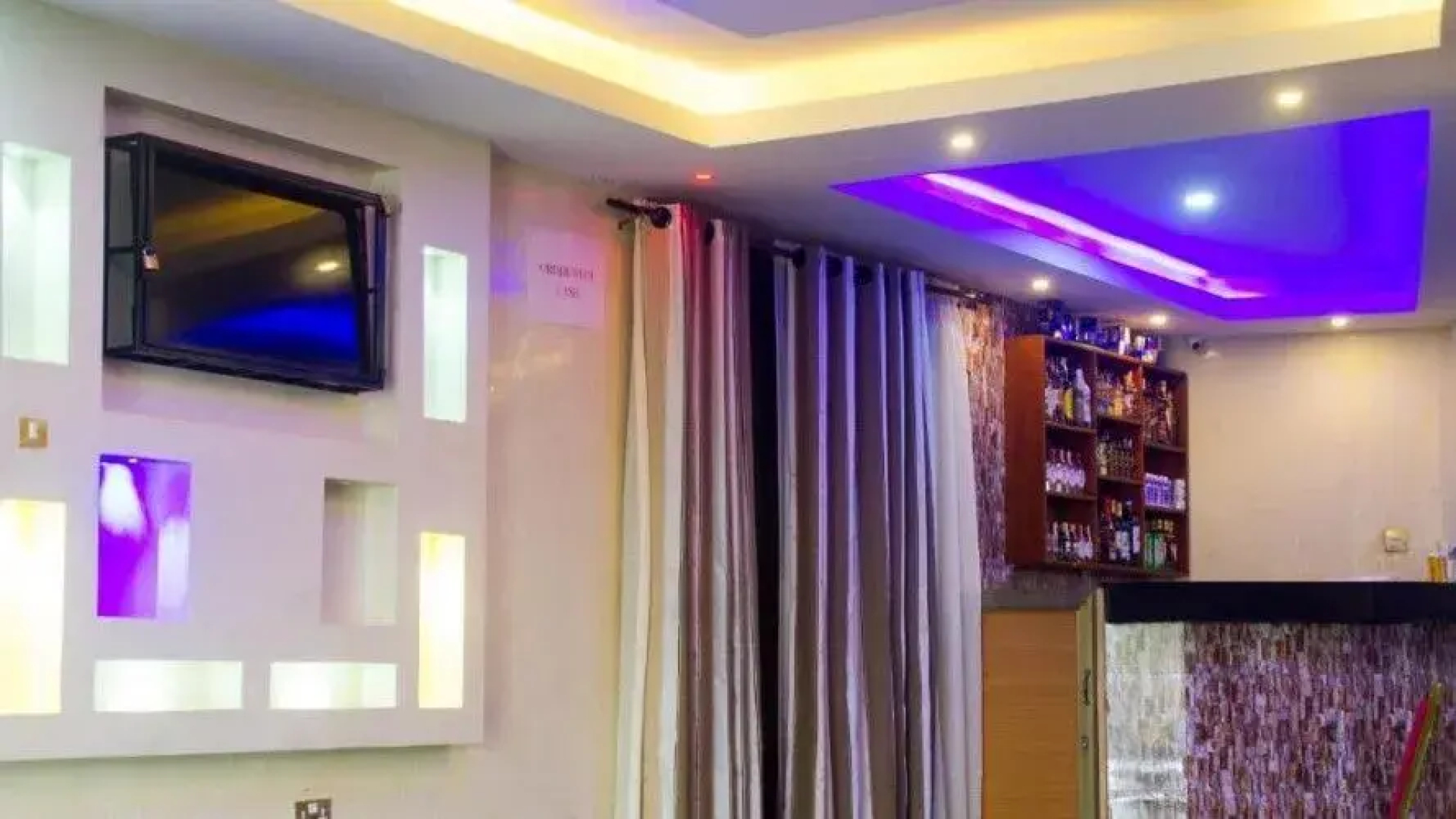 Emirate Hotel