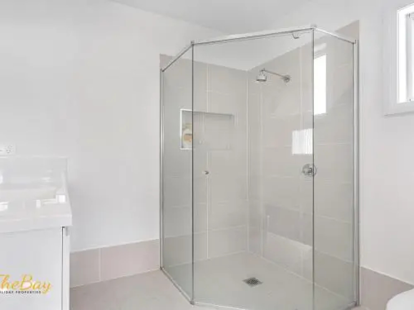 Pacific Paradise No.28 Anna Bay