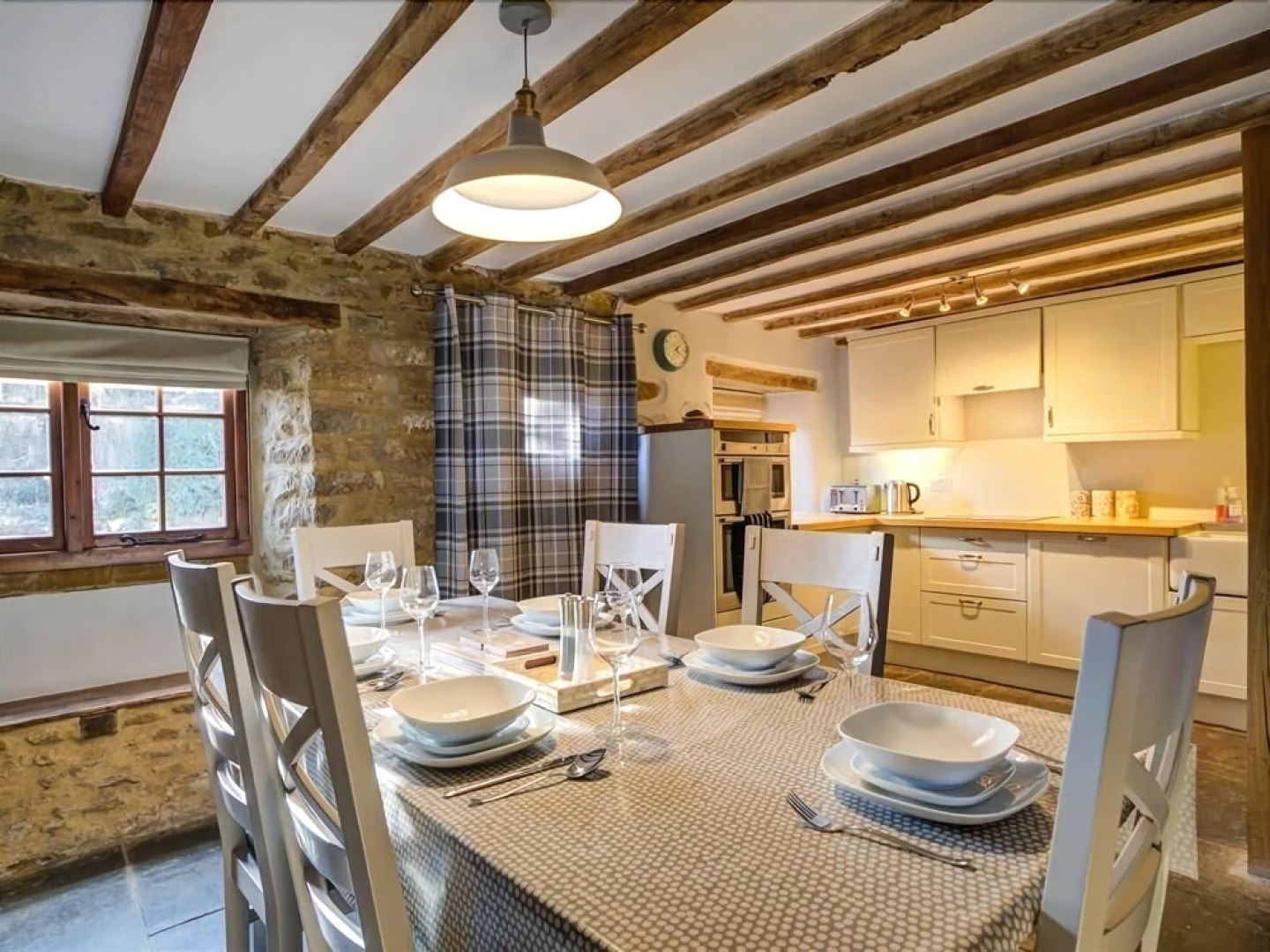 Hollytree Cottage, Chipping Norton