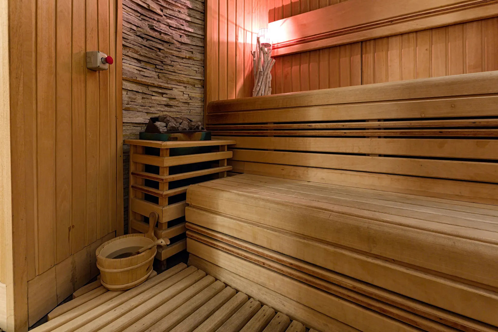 Golden Tower Hotel & Spa