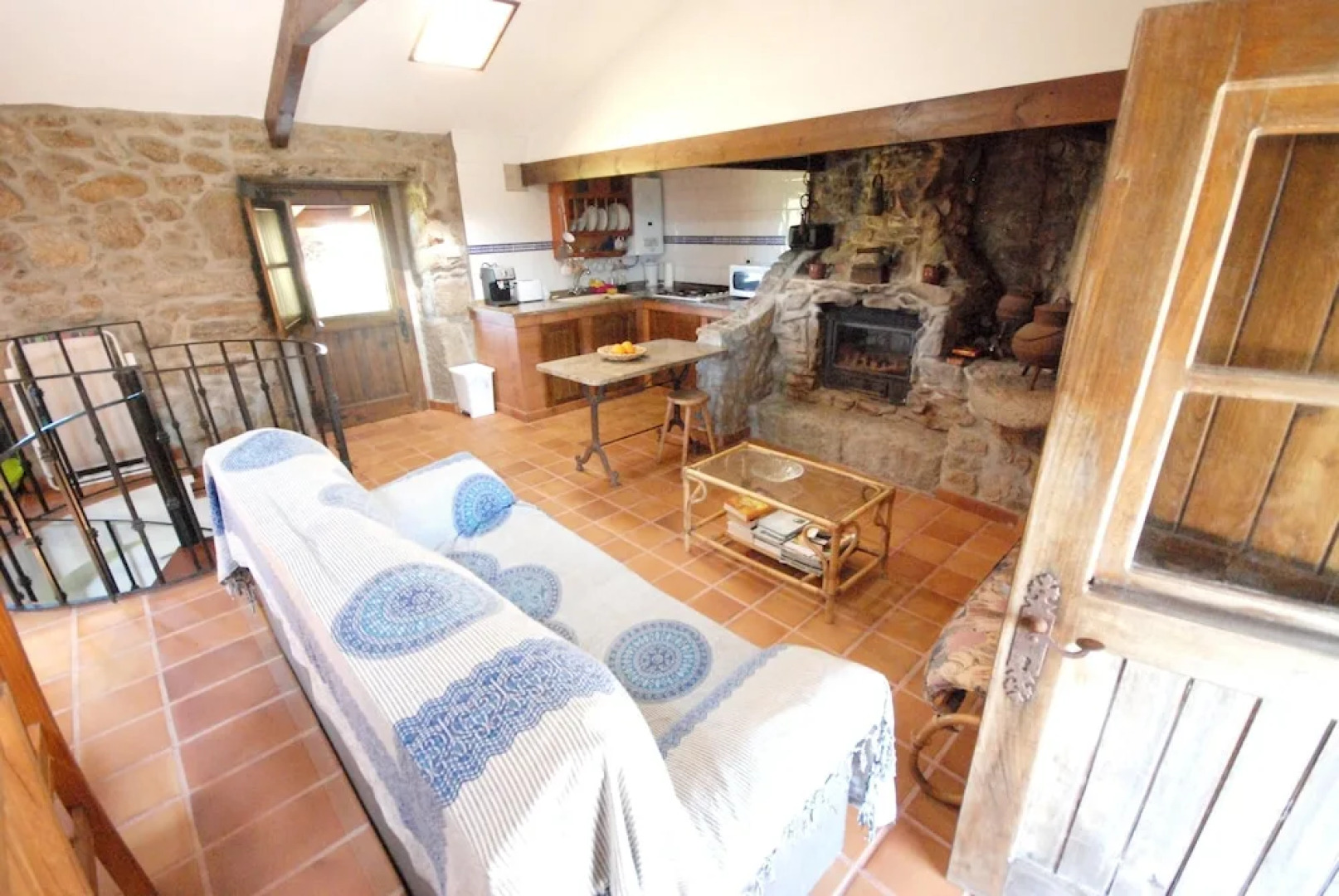 House with 3 Bedrooms in a Porteliñas, with Wonderful Mountain View, Private Pool, Enclosed Garden - 55 Km From the Beach