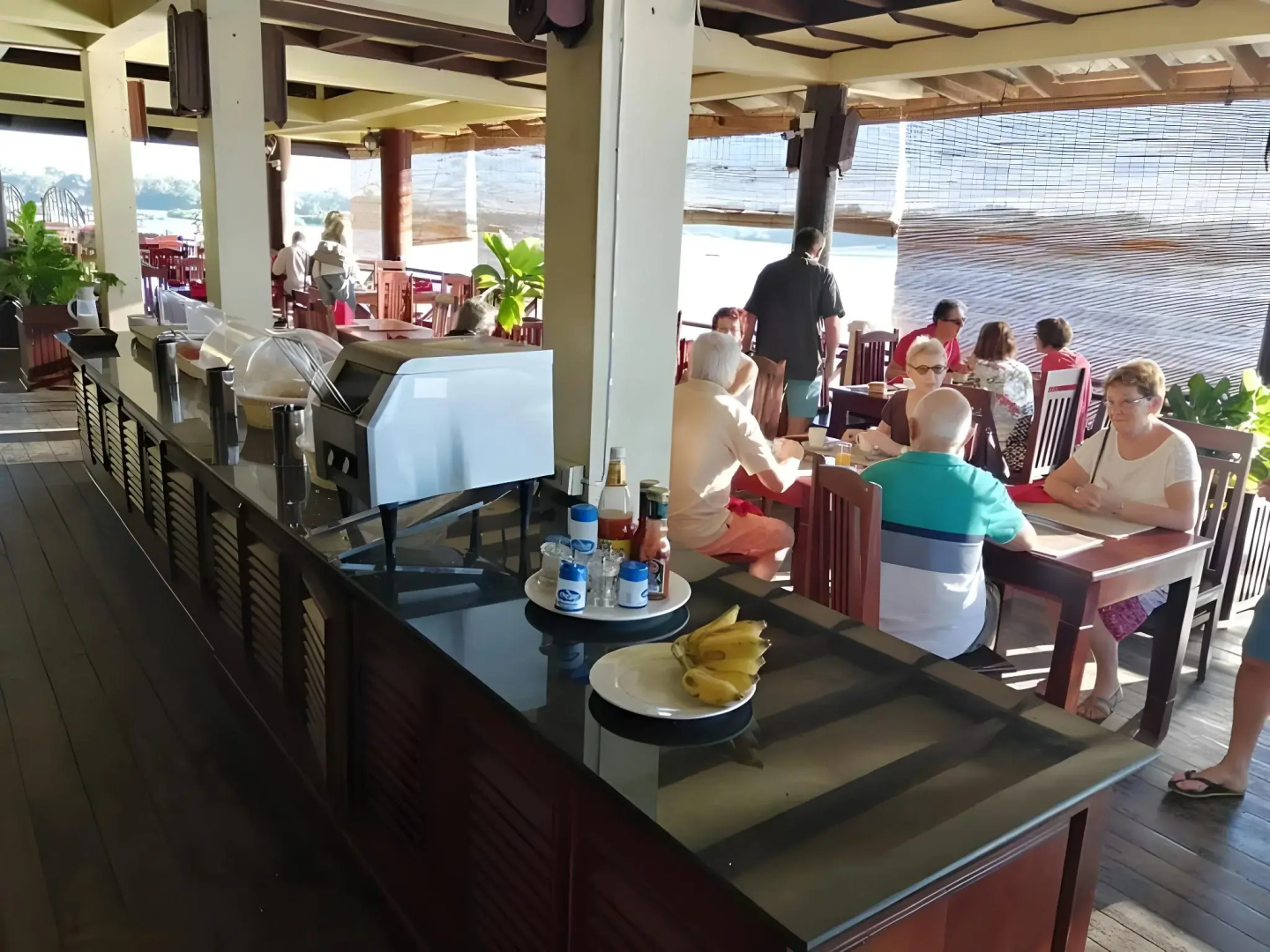 Pon Arena Hotel