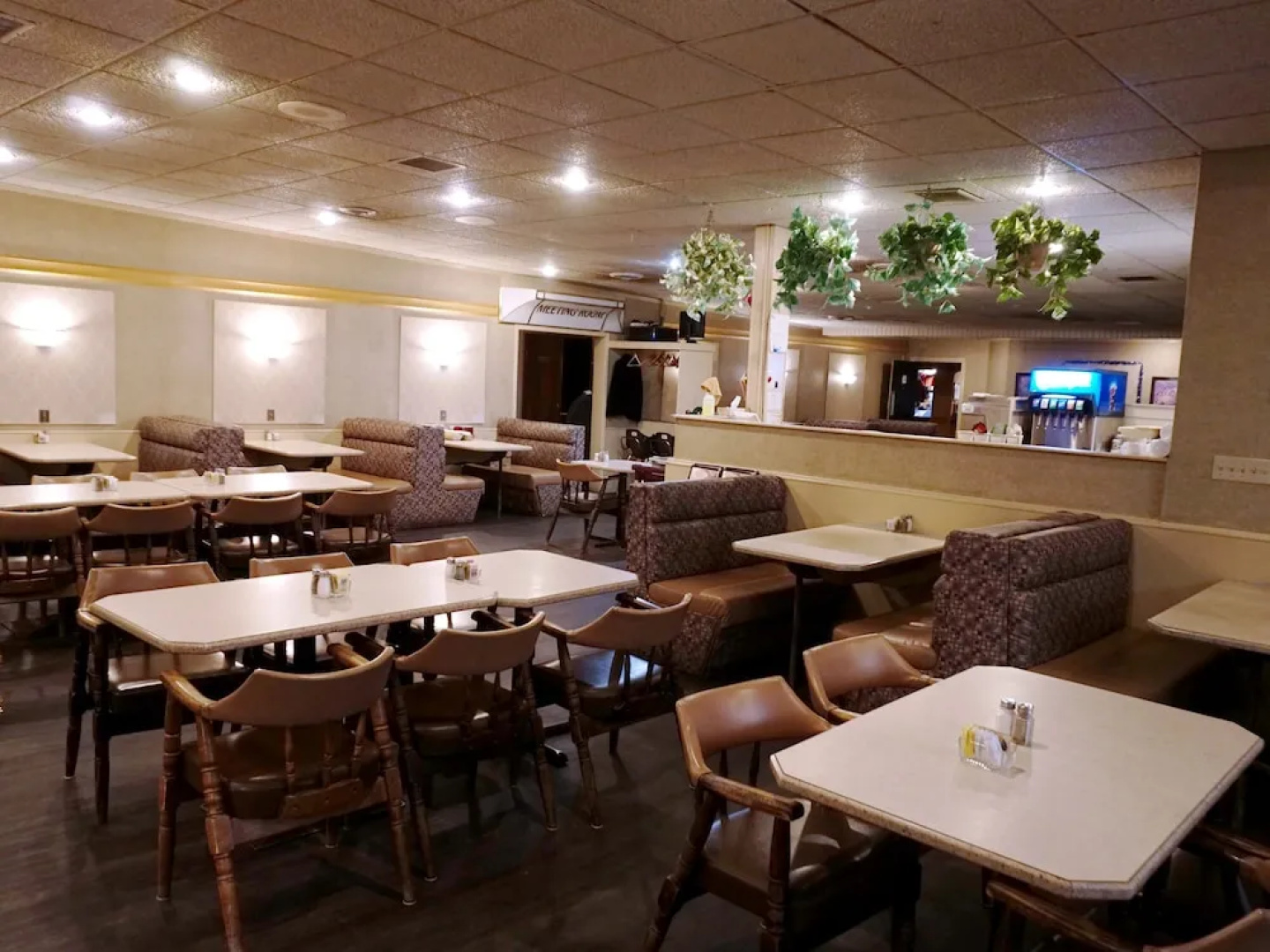 The Ritz Cafe and Motor Inn