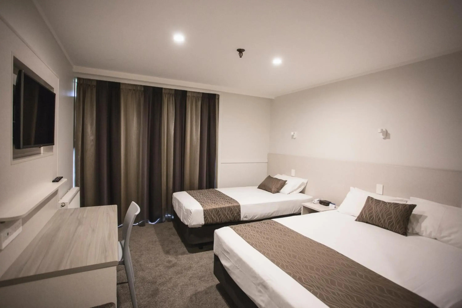 Wanaka Hotel