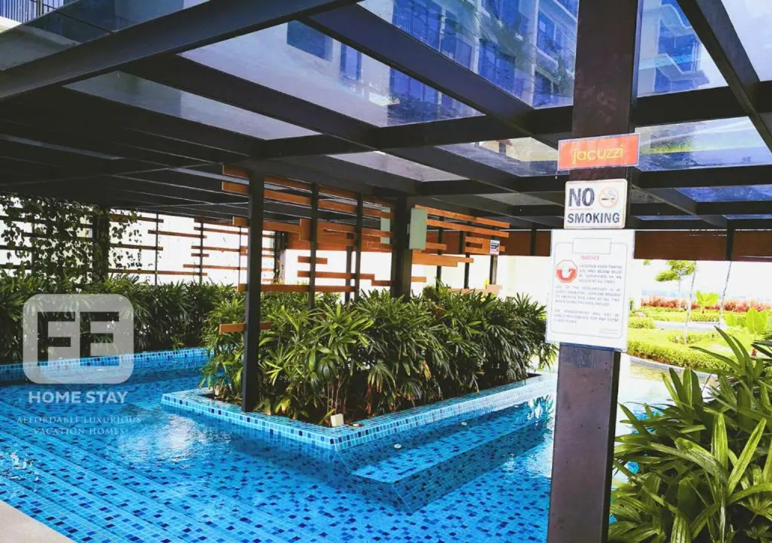 Netflix Wifi Trefoil Homestay Setia Alam FE Studo for 2 pax